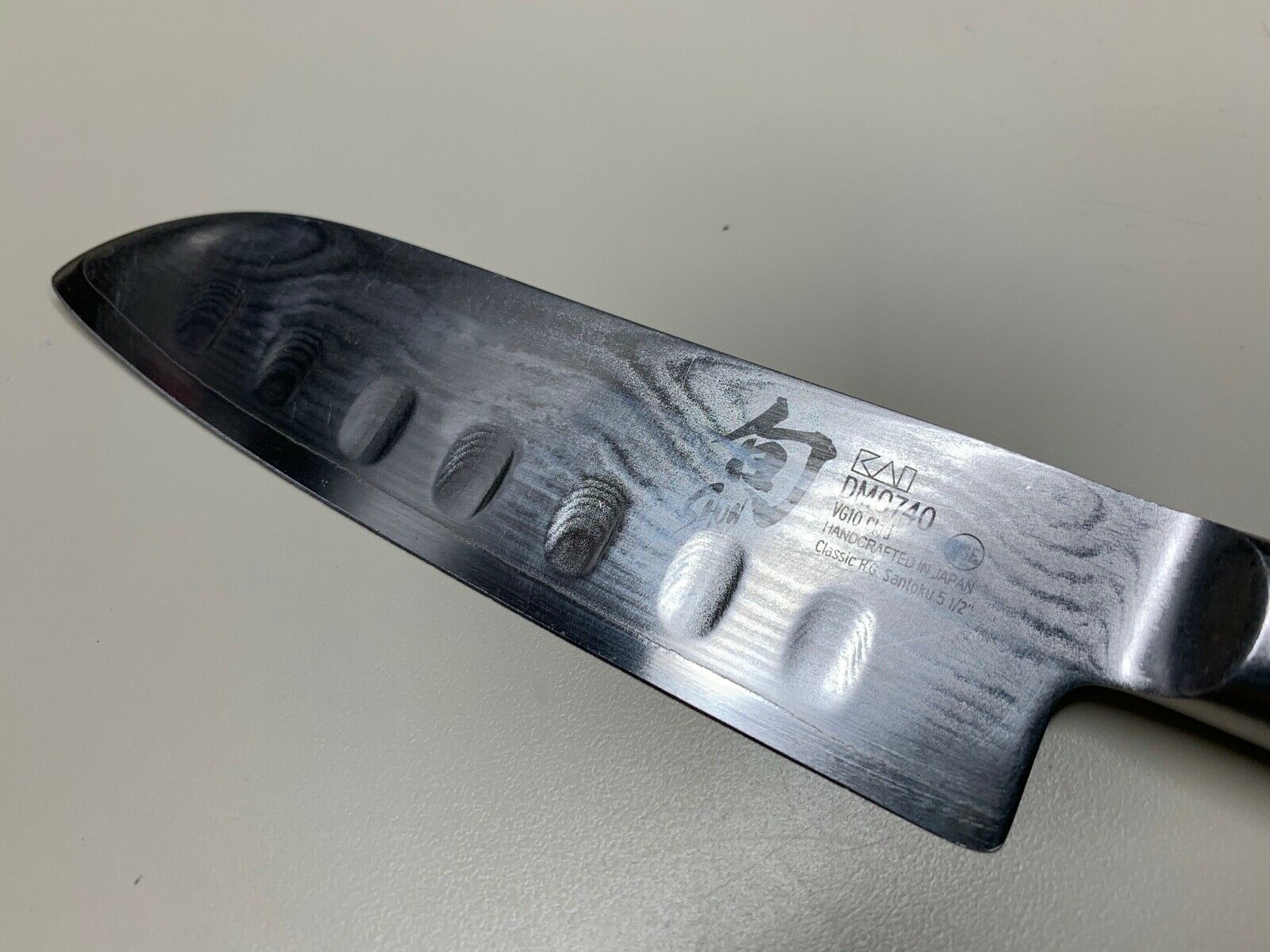 Shun Classic HG Santoku Knife DM-0740 Japan Made NICE - Fresh Stock Dated December 2025