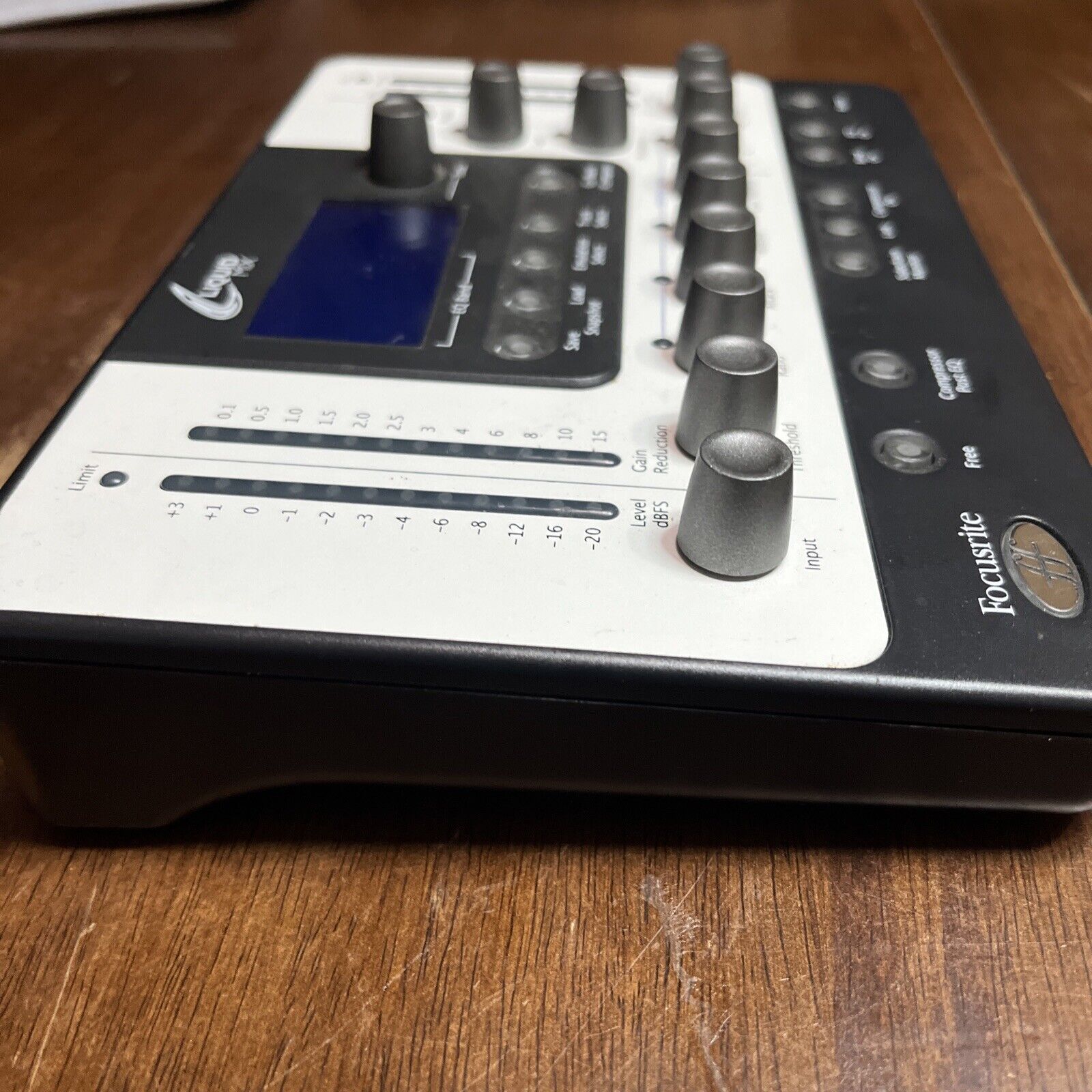 Focusrite Liquidmix 32 - with vintage EQ and compression modelling - Fresh Stock Dated February 2026