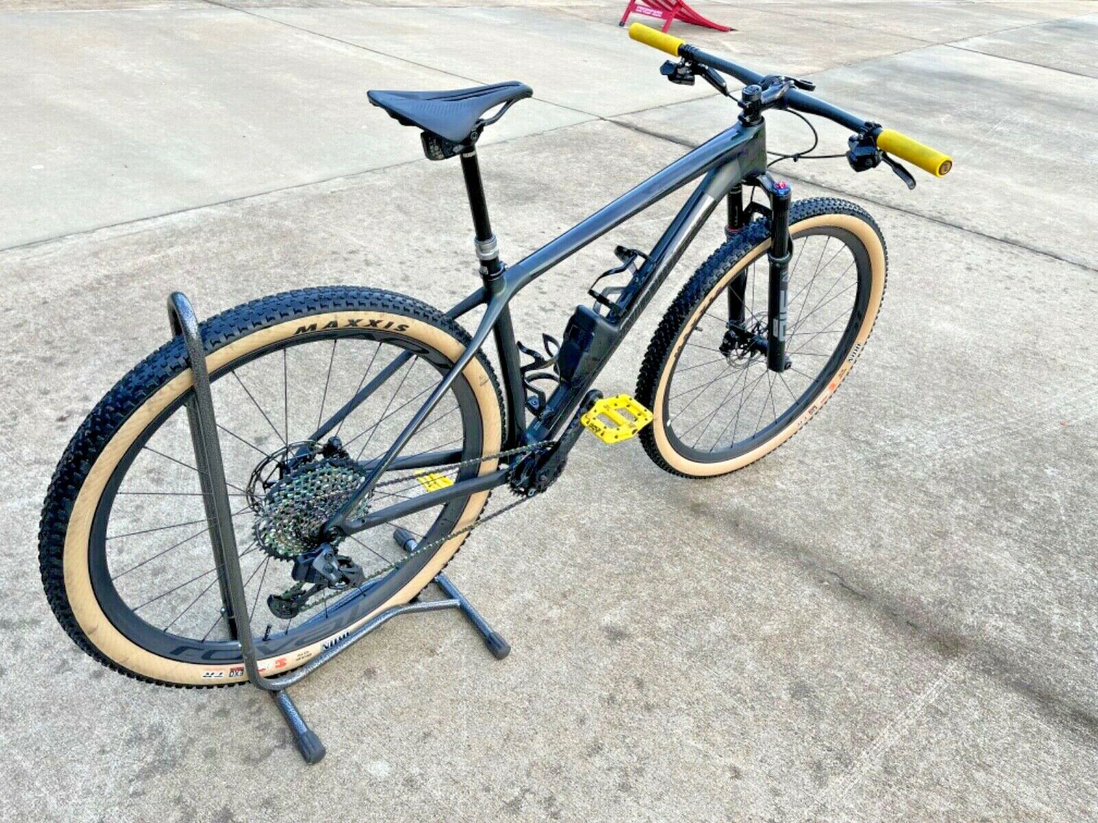 2021 Specialized Epic HT S Works size medium - Fresh Stock Dated December 2025