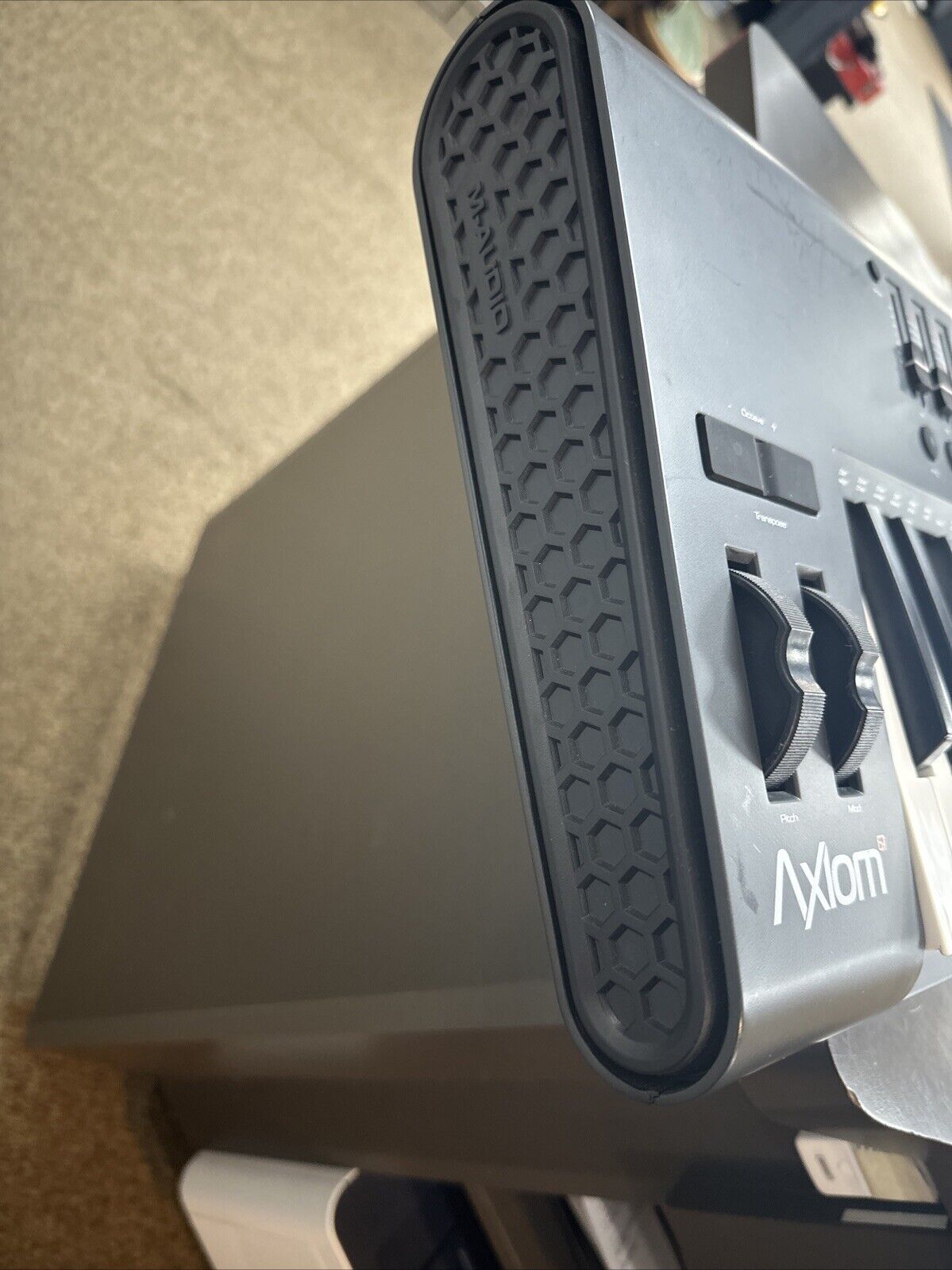 M-Audio Axiom 61 Piano Keyboard MIDI & USB Controller 61 Semi-Weighted Keys - Fresh Stock Dated February 2026