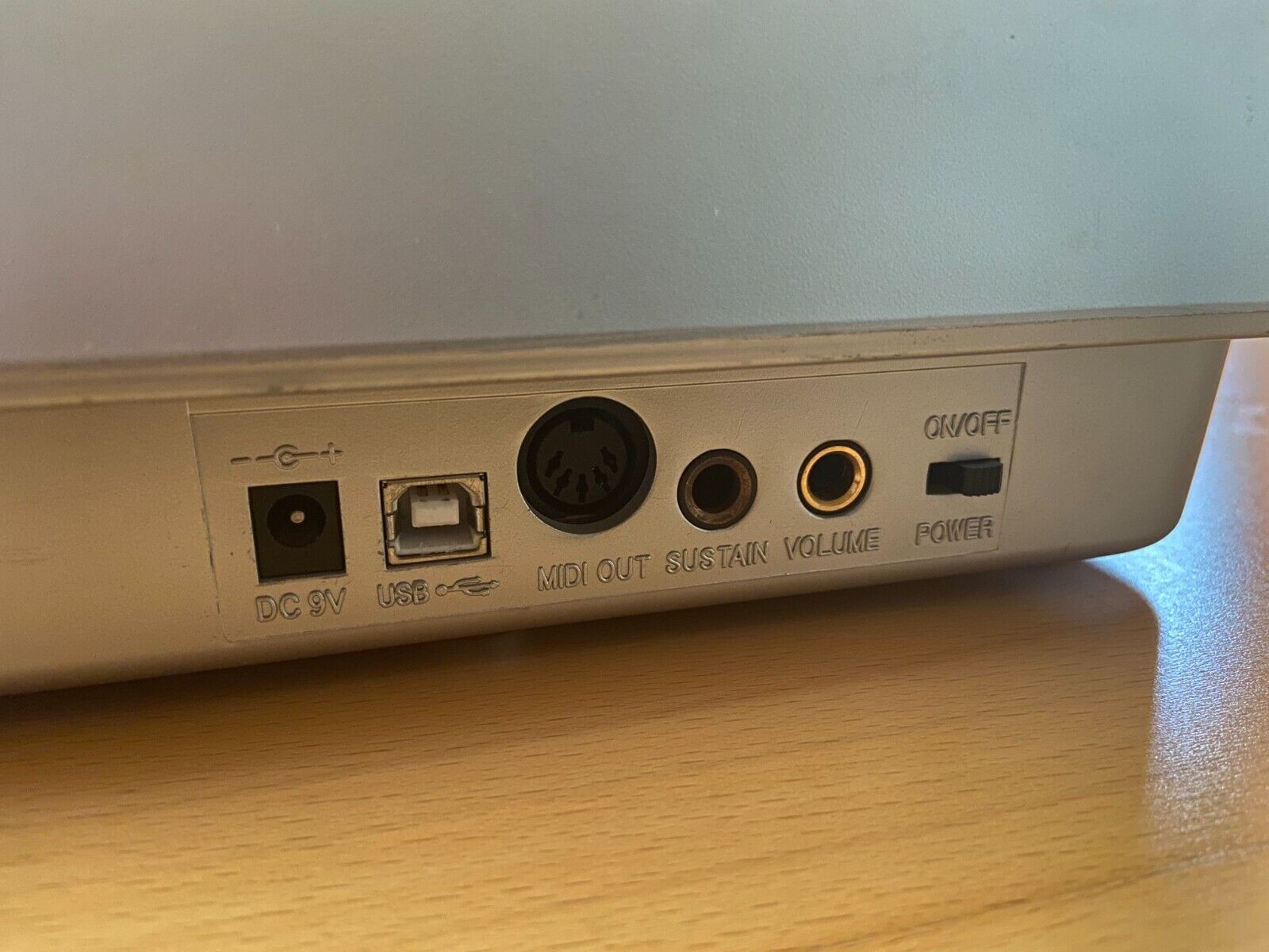 M-Audio Keystation 88es Semi-Weighted MIDI Keyboard (USB Cable Included) - Fresh Stock Dated February 2026