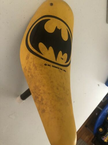 VINTAGE BATMAN 1972 PERMACO BANANNA SEAT SCHWINN STINGRAY DC COMICS MUSCLE BIKE - Fresh Stock Dated December 2025