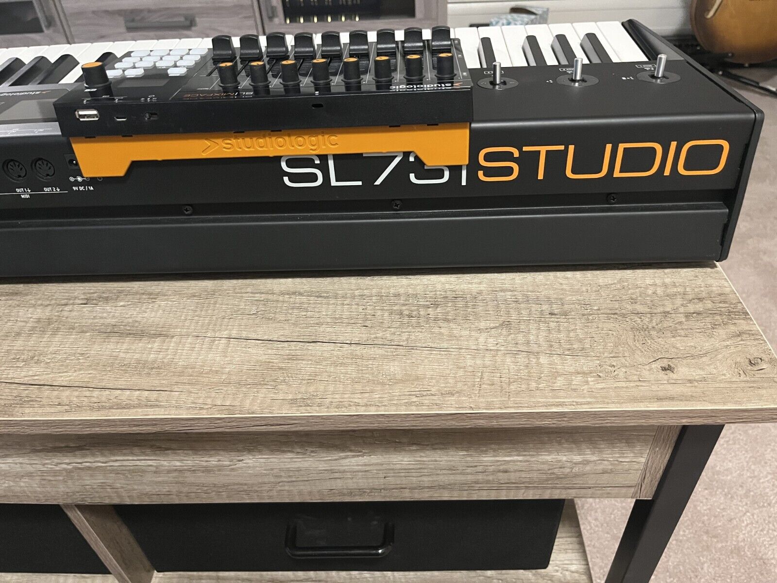Studiologic SL73 Studio, SL mixerface and computer tray, excellent condition - Fresh Stock Dated February 2026