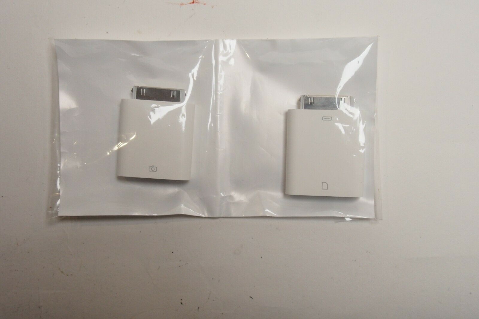 Apple iPad Camera Connection Kit - Fresh Stock Dated February 2026