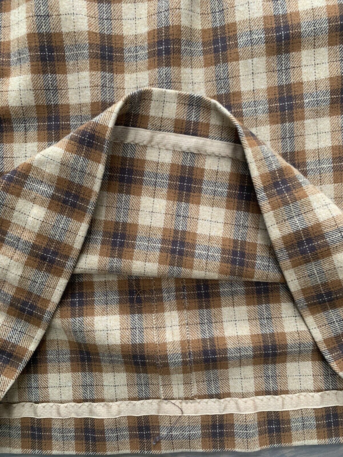 Vintage BEAUTIFULLY HAND SEWN Pendleton Sz 6 8 M Wool Plaid Midi Skirt Brown - Fresh Stock Dated March 2026