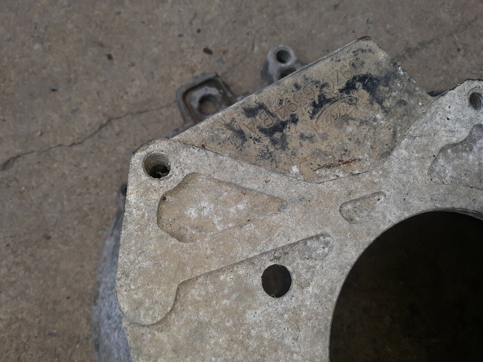 FORD MUSTANG 302 5.0 V8 TRANSMISSION BELLHOUSING D9ZC-6394-BA FOR TREMEC - Fresh Stock Dated February 2026