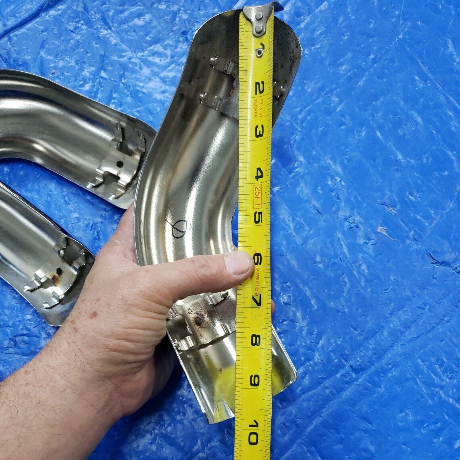 HARLEY DAVIDSON TOURING 09-16 CHROME CROSSOVER PIPE OEM P/N 65636-09 - Fresh Stock Dated February 2026