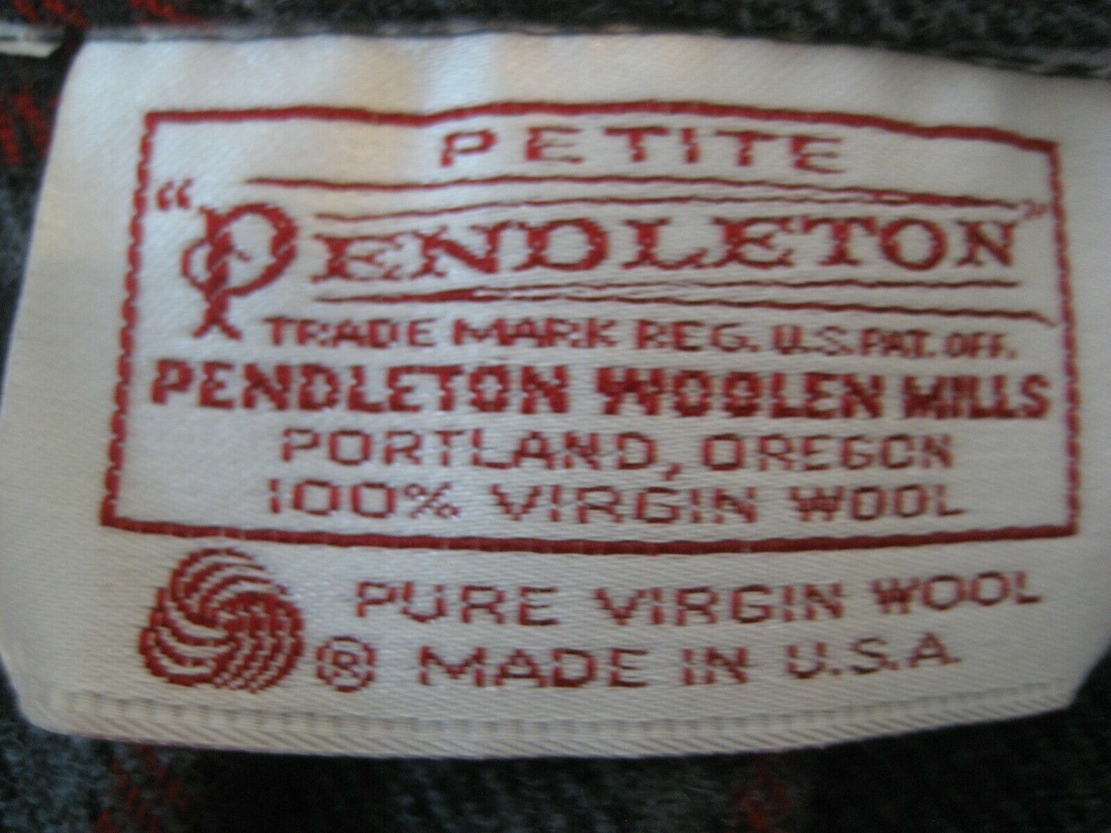 Pendleton Petite Skirt Pleated Plaid Gray/Red Small  Wool Flat Front - Fresh Stock Dated February 2026