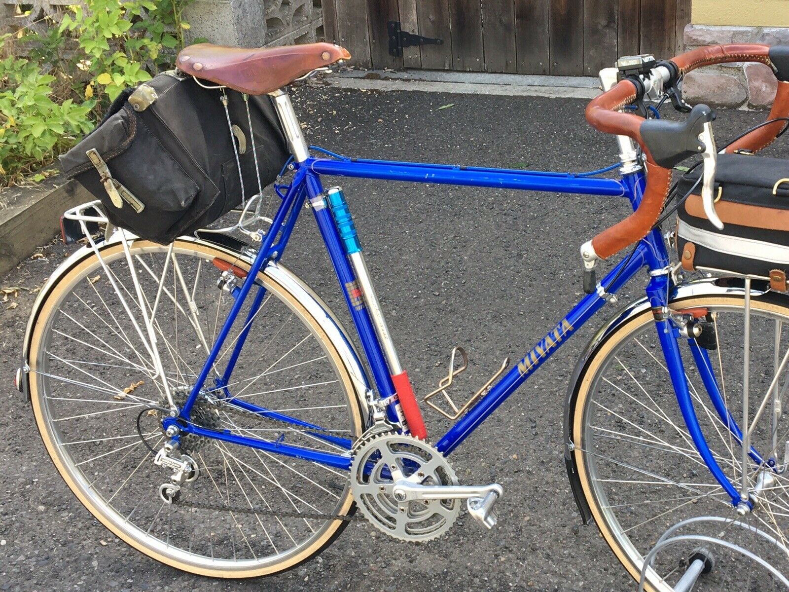 Vintage ZEFAL AFA “Competition” #921 Frame Pump, fits Presta Valve.  W/mount - Fresh Stock Dated December 2025