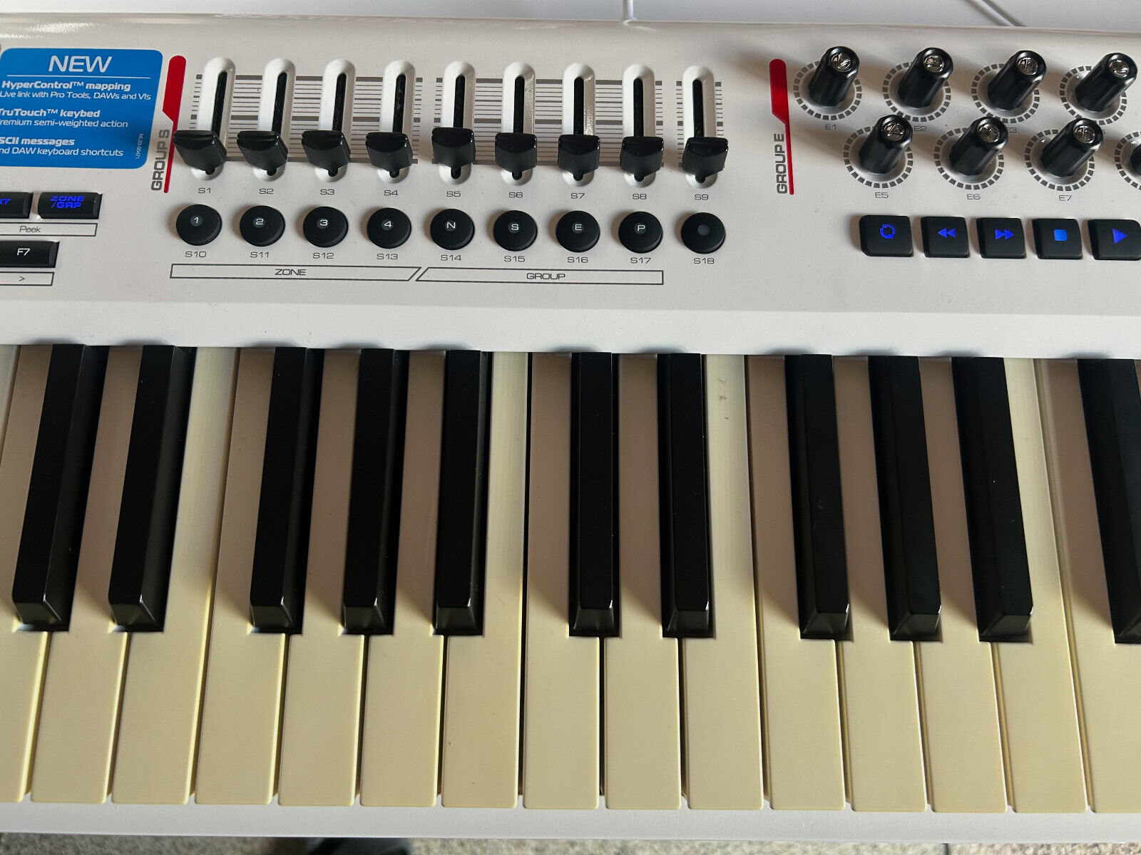 M AUDIO AXIOM PRO 61 USB MIDI CONTROLLER KEYBOARD - Fresh Stock Dated February 2026