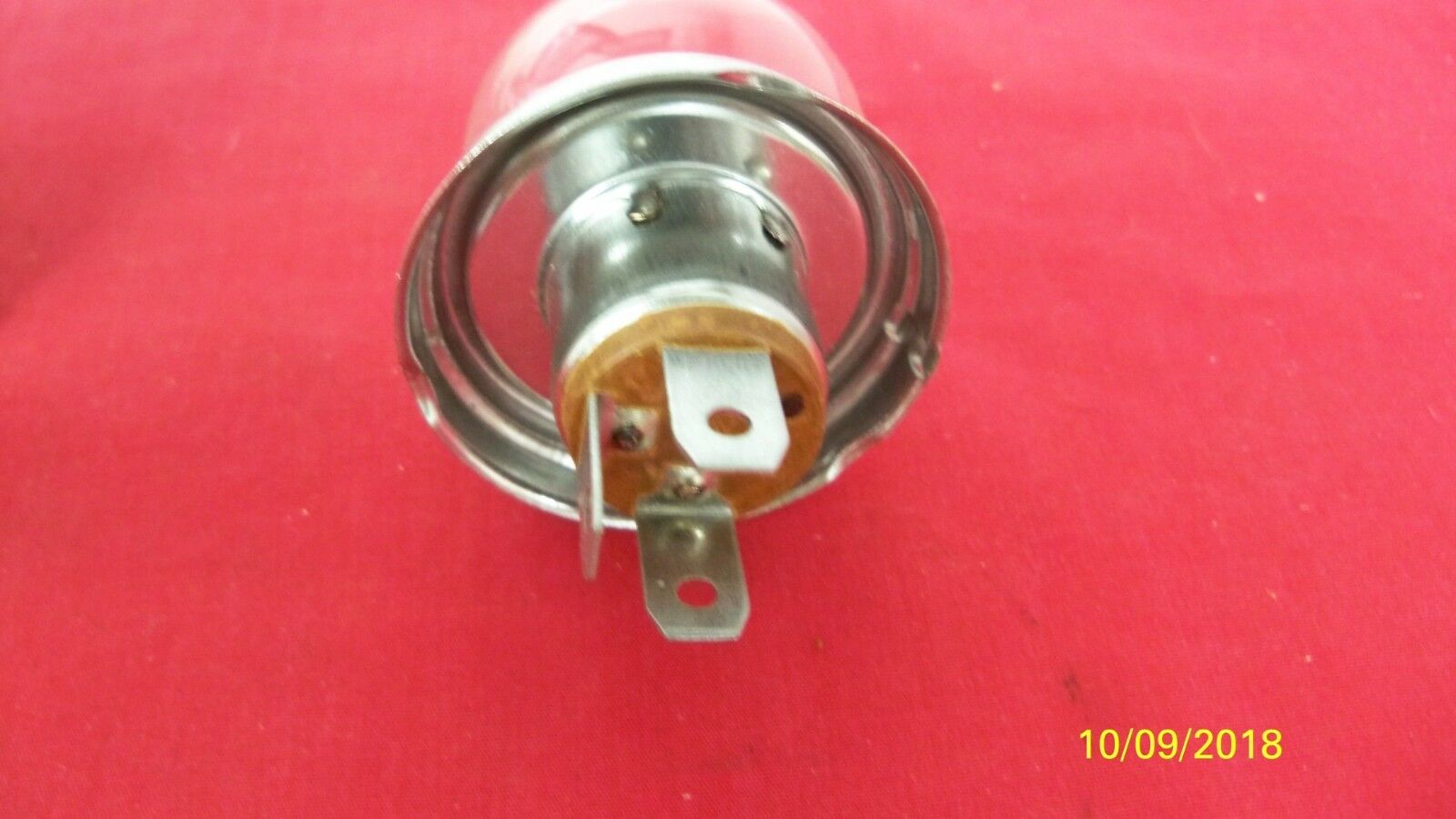 1978-81 TRIUMPH GENUINE LUCAS HEADLIGHT BULB 12V 45/40W LLB410 MADE IN UK - Fresh Stock Dated February 2026
