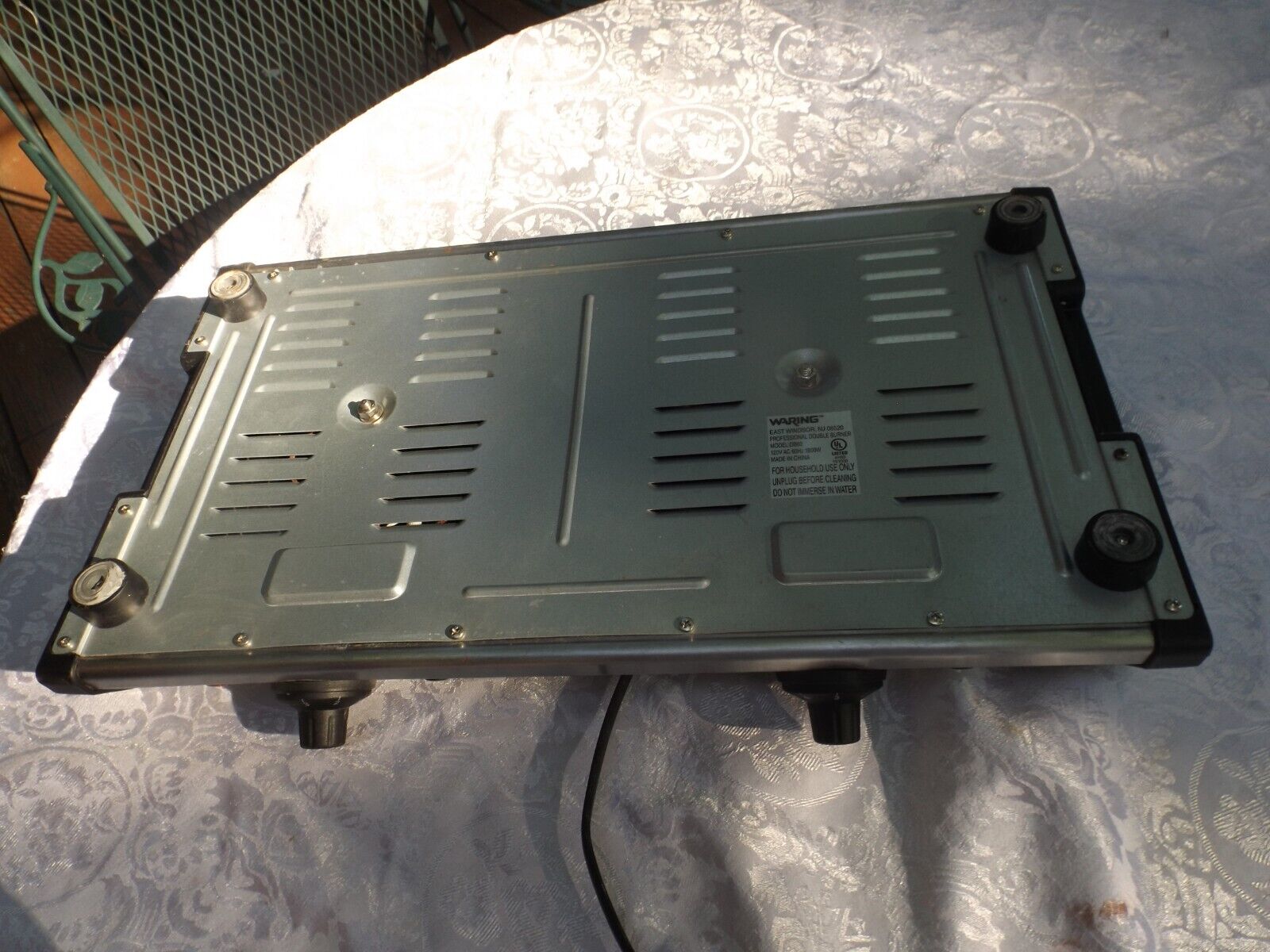 Waring Commercial DB60Heavy-Duty Commercial Cast-Iron Double Burner - Fresh Stock Dated February 2026