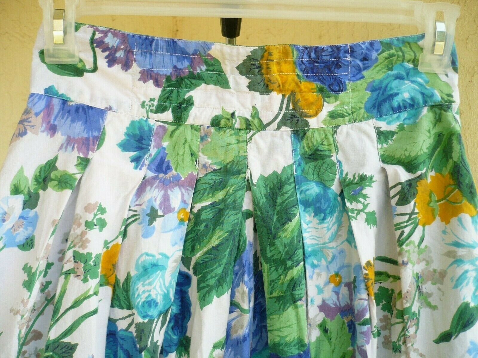 VTG 80S S COTTON PHOOL FLORAL PURPLE GREEN COTTAGE GARDEN FULL BUTTON SKIRT LADY - Fresh Stock Dated February 2026