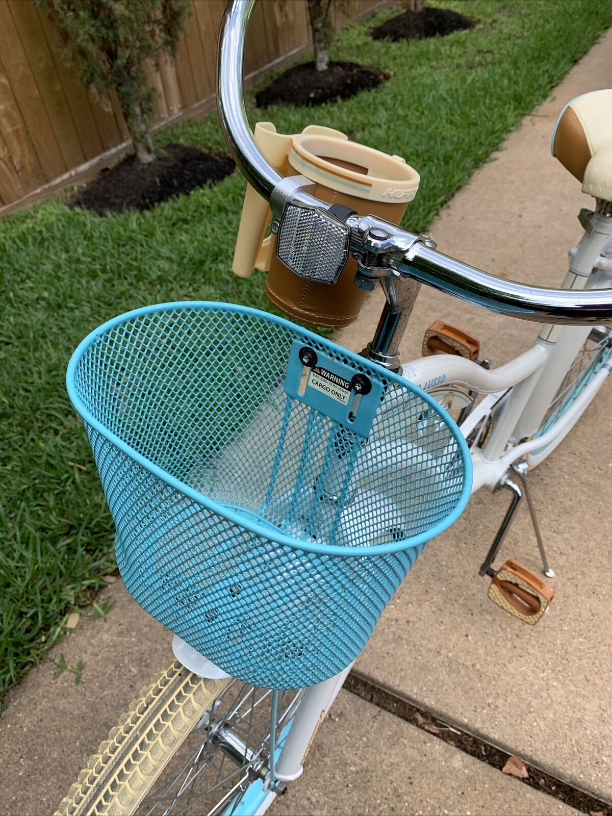 Huffy Nel Lusso 26 inch Cruiser Bike - White - Fresh Stock Dated February 2026