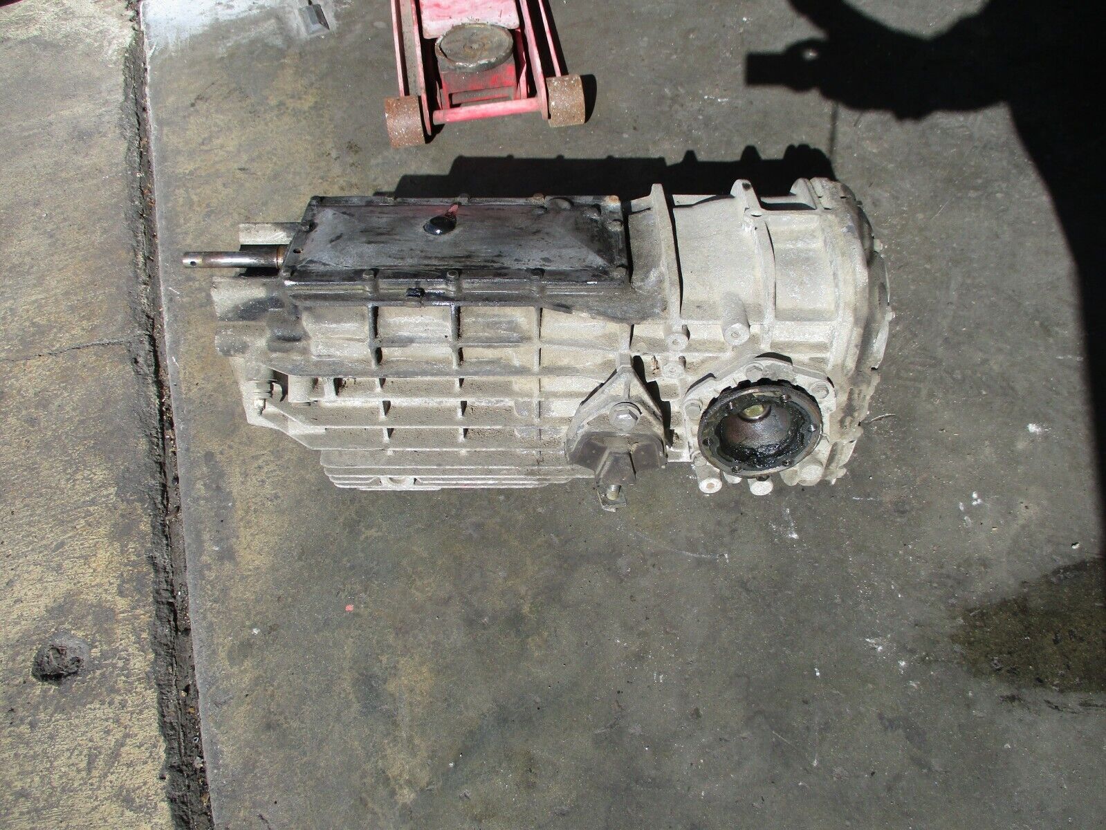PORSCHE 928 TRANSMISSION TRANS-AXLE GEAR BOX 5 SPEED G-28/03 5-SPD MANUAL USED - Fresh Stock Dated February 2026