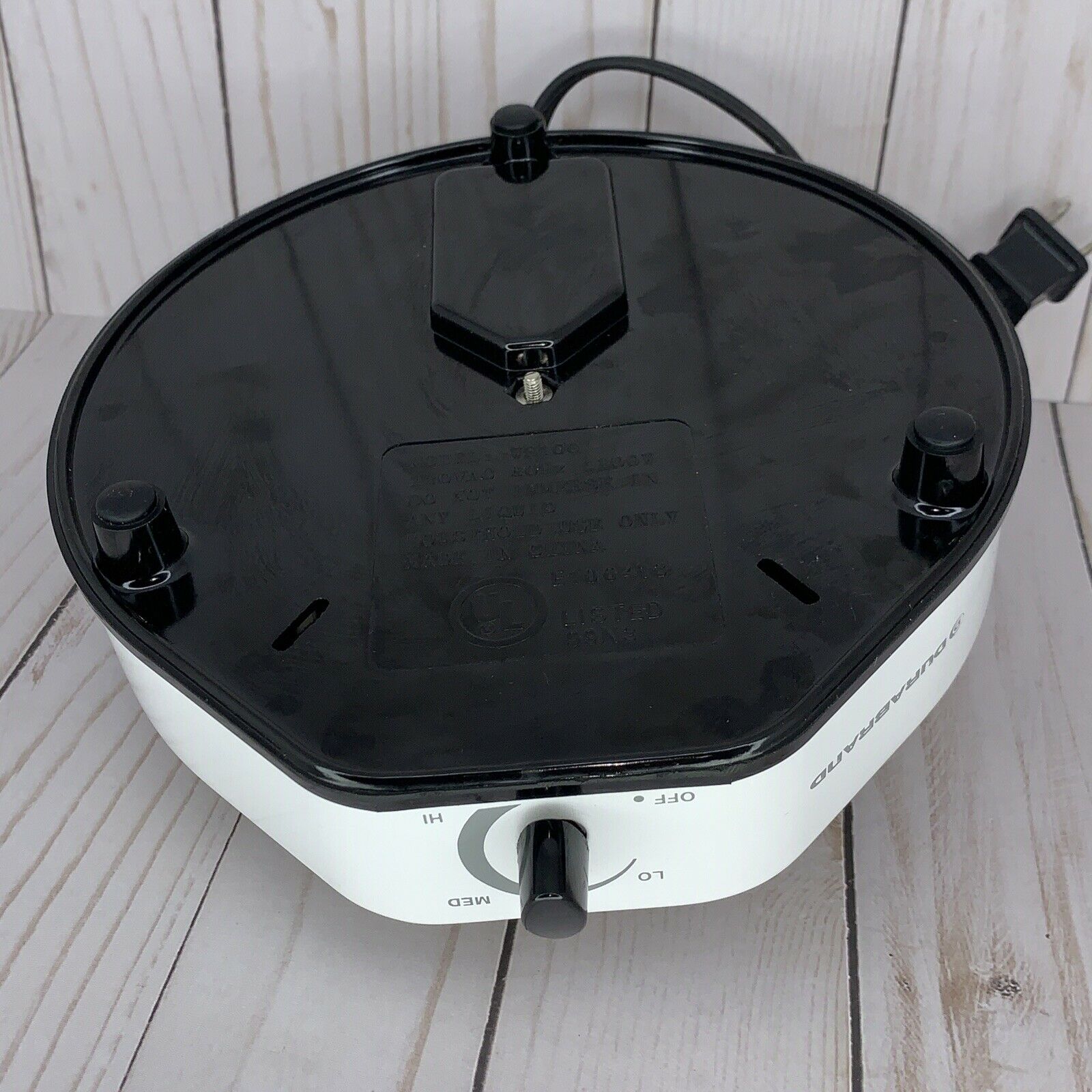 DURABRAND WS100 - 1100 Watts Single 6