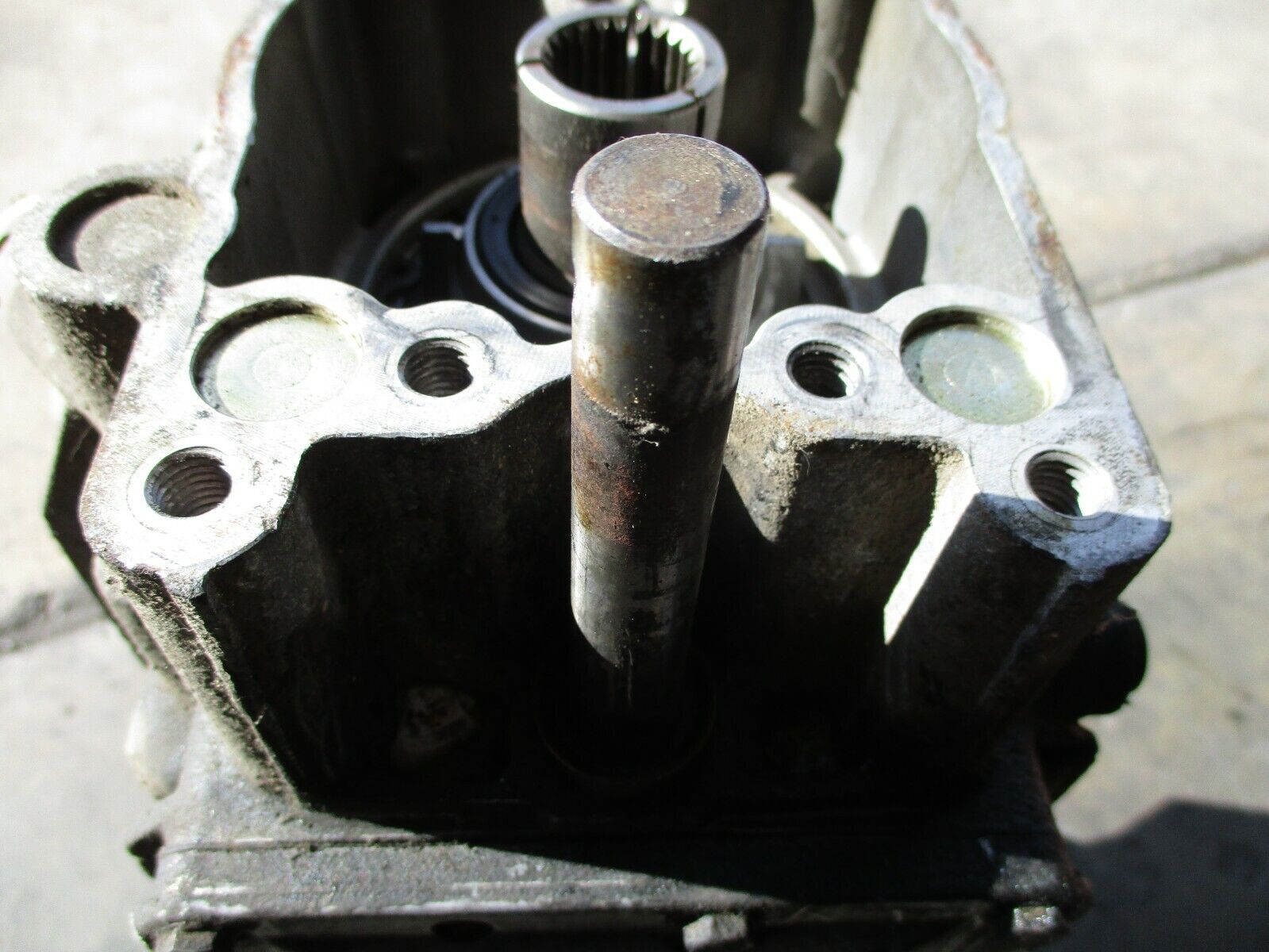 PORSCHE 928 TRANSMISSION TRANS-AXLE GEAR BOX 5 SPEED G-28/03 5-SPD MANUAL USED - Fresh Stock Dated February 2026