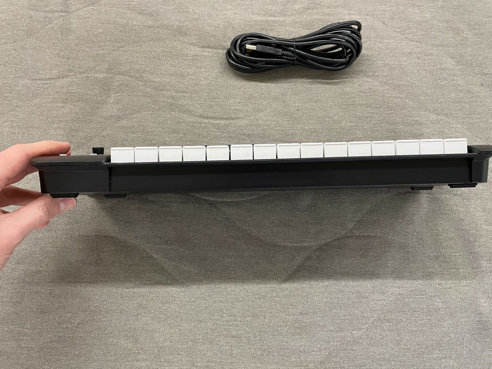 Korg microKEY Air 25-Key Wireless Bluetooth and USB MIDI Controller - Used - Fresh Stock Dated February 2026