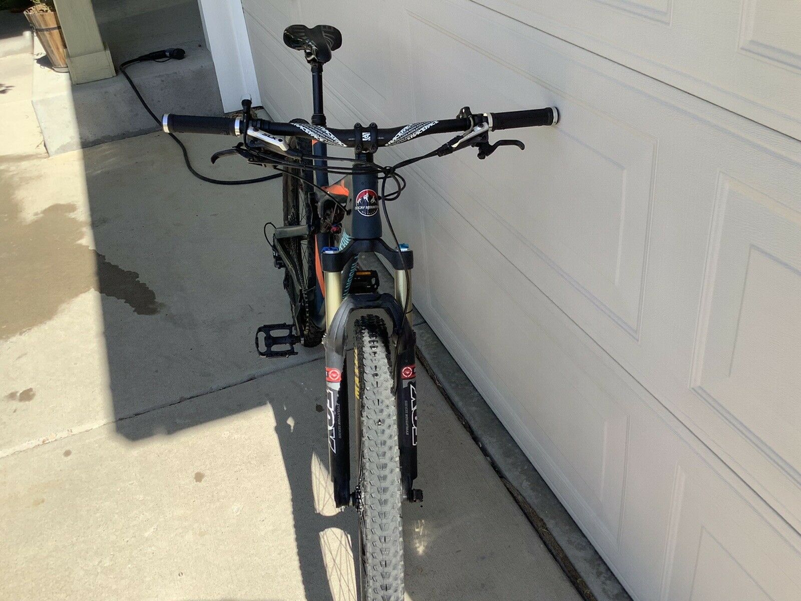 Rocky Mountain Bike MTB 750 MSL Thunderbolt Large Fiber Carbon - Fresh Stock Dated February 2026