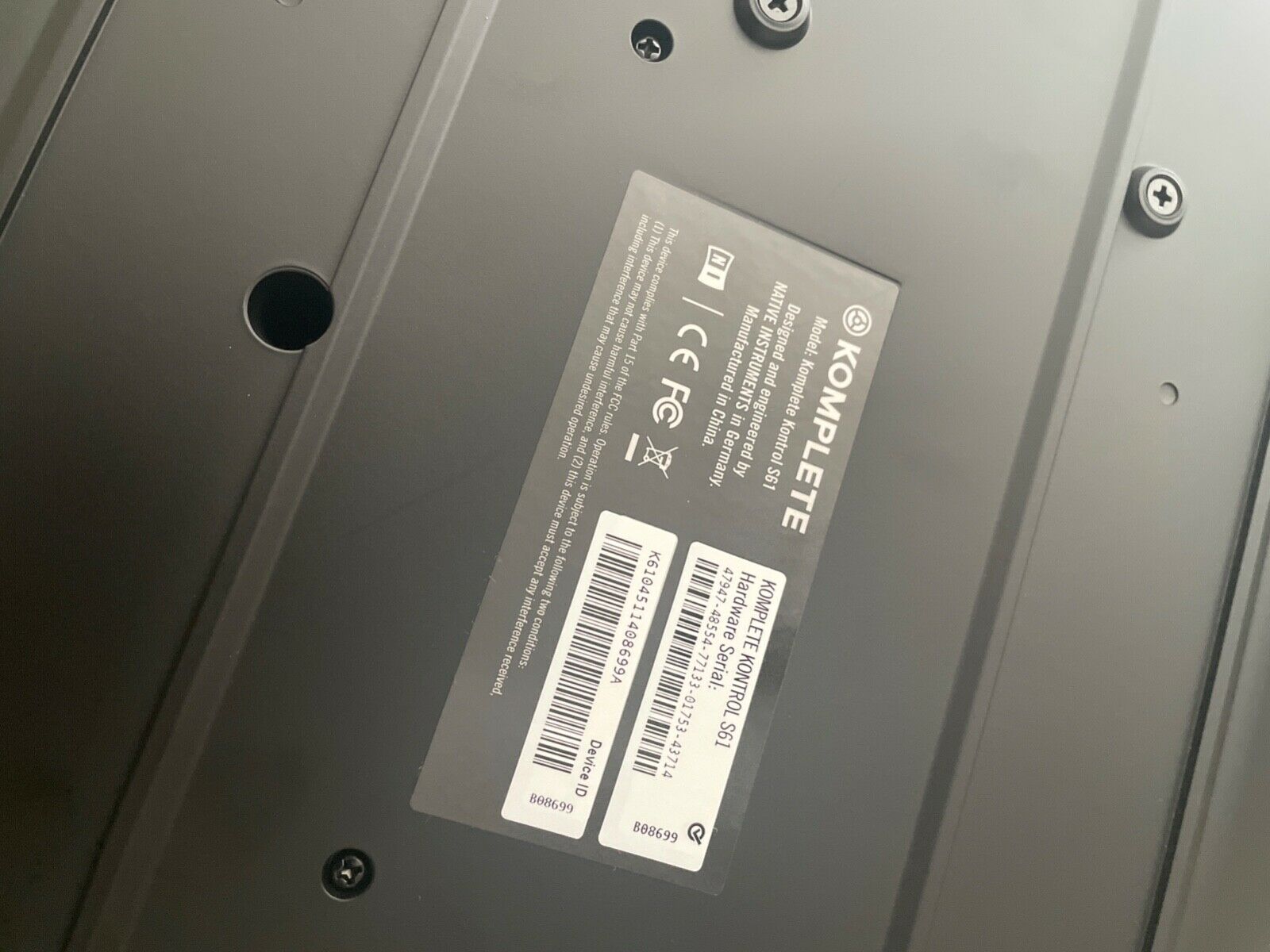 Native Instruments Komplete Kontrol S61 61 Key Keyboard Controller - Fresh Stock Dated December 2025