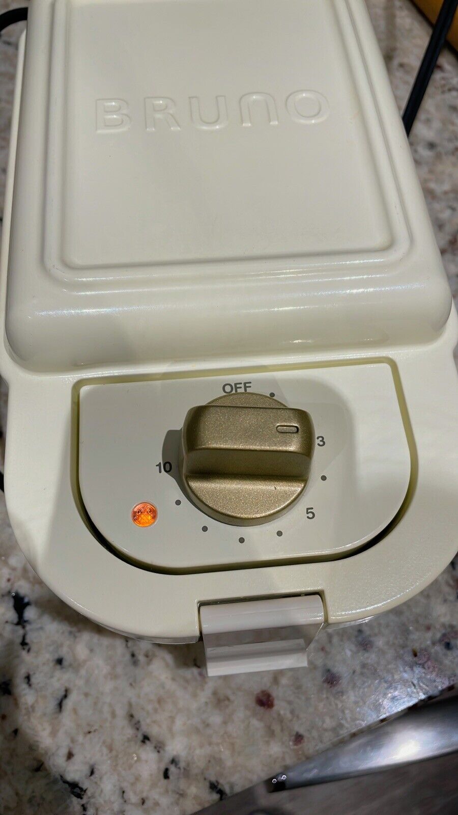 BRUNO Electric Hot Sand Maker SandwichHot Plate BOE043-WH White - Fresh Stock Dated February 2026