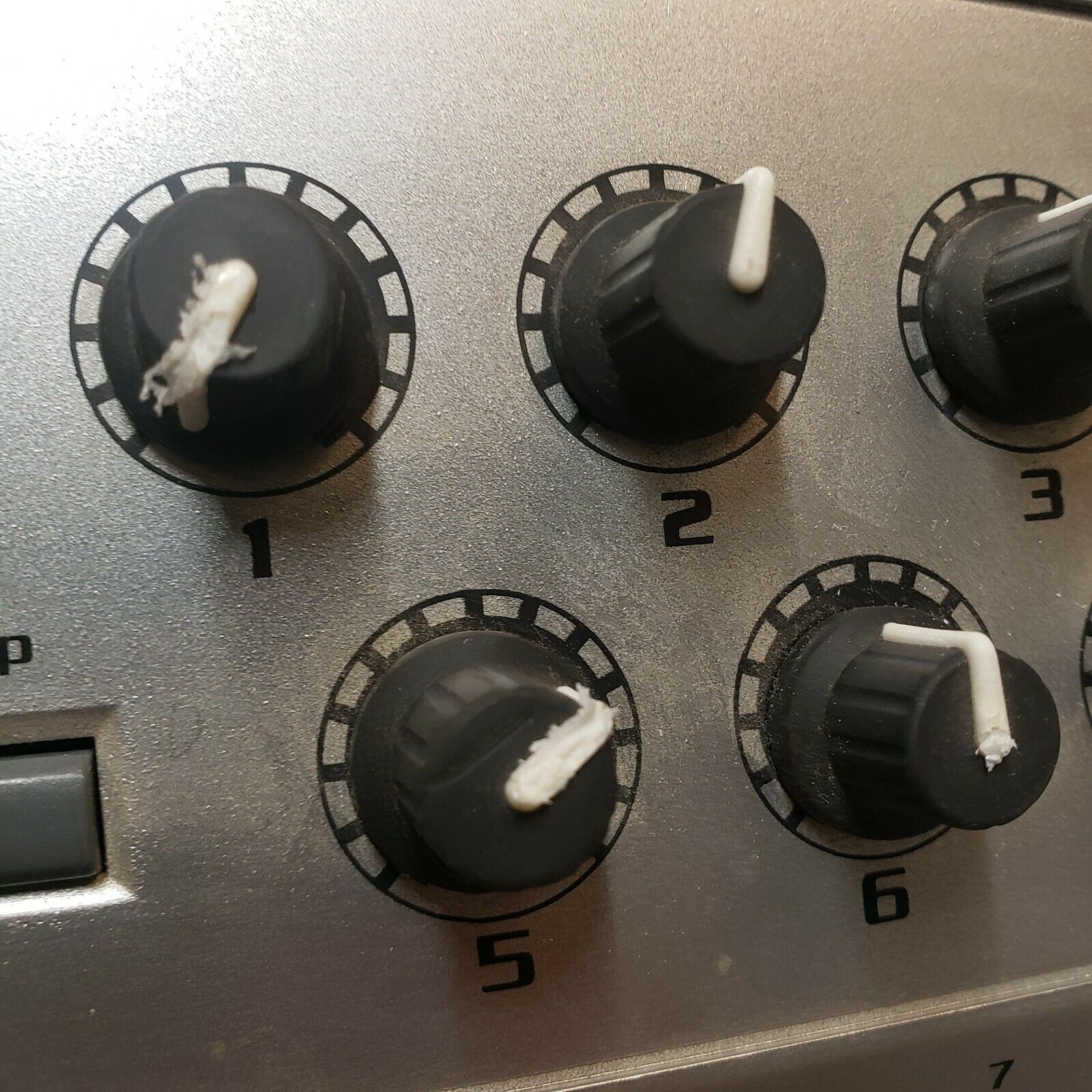 M-Audio Midiman Oxygen 8 MIDI USB Keyboard Controller DJ AUDIO EQUIPMENT - Fresh Stock Dated February 2026