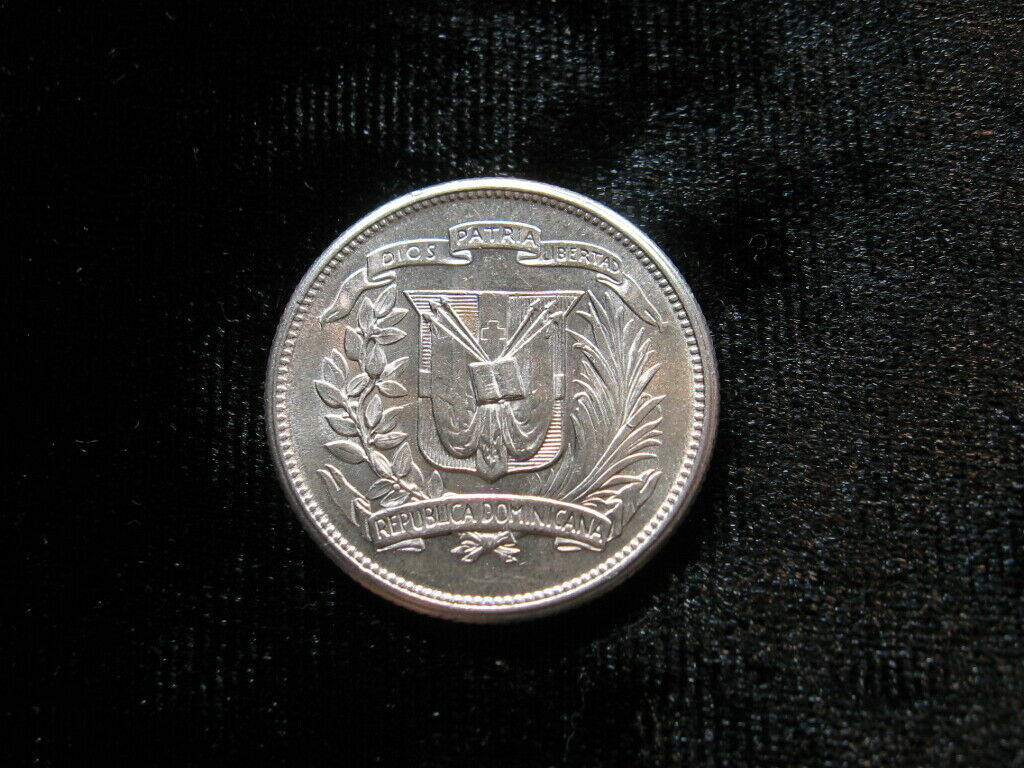 old world SILVER coin DOMINICAN REPUBLIC 25 centavos 1952 KM20 Indian Girl (261) - Fresh Stock Dated February 2026
