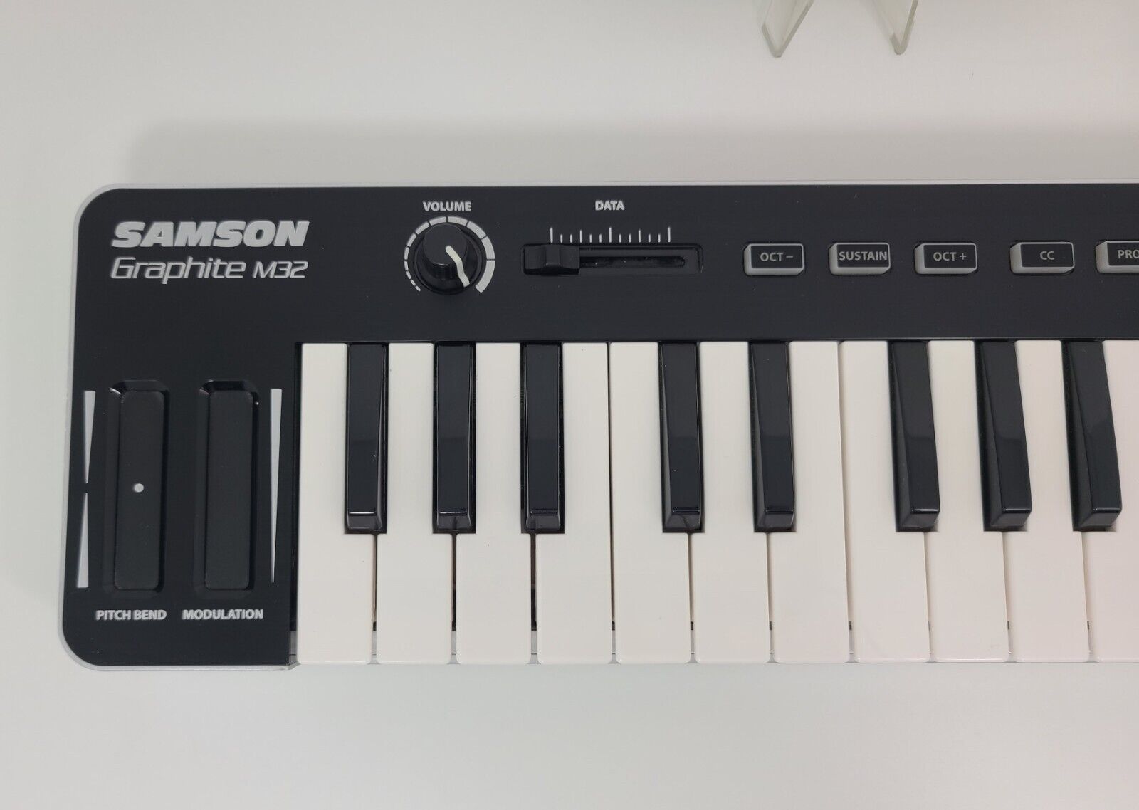 SAMSON Graphite M32 USB Mini Keyboard Controller Home Studio Music Production - Fresh Stock Dated February 2026