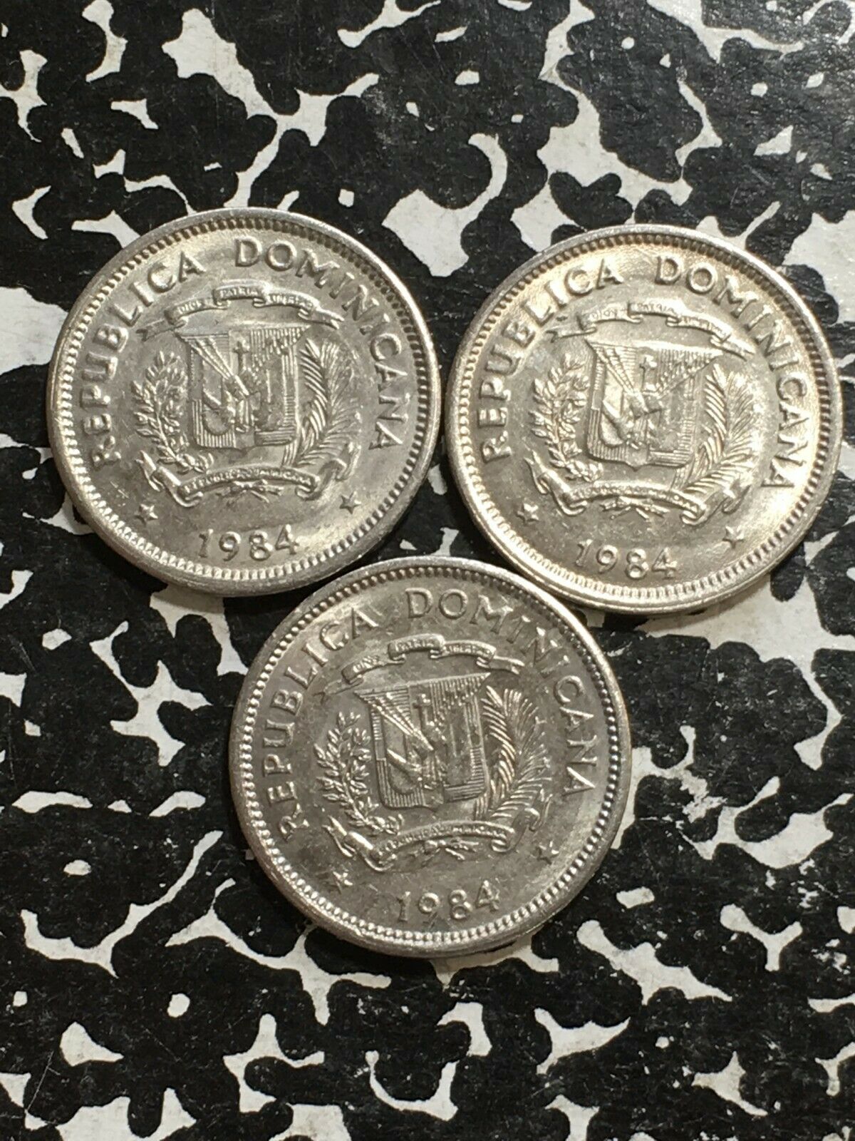 1984 Dominican Republic 5 Centavos (3 Available) High Grade! (1 Coin Only) - Fresh Stock Dated December 2025