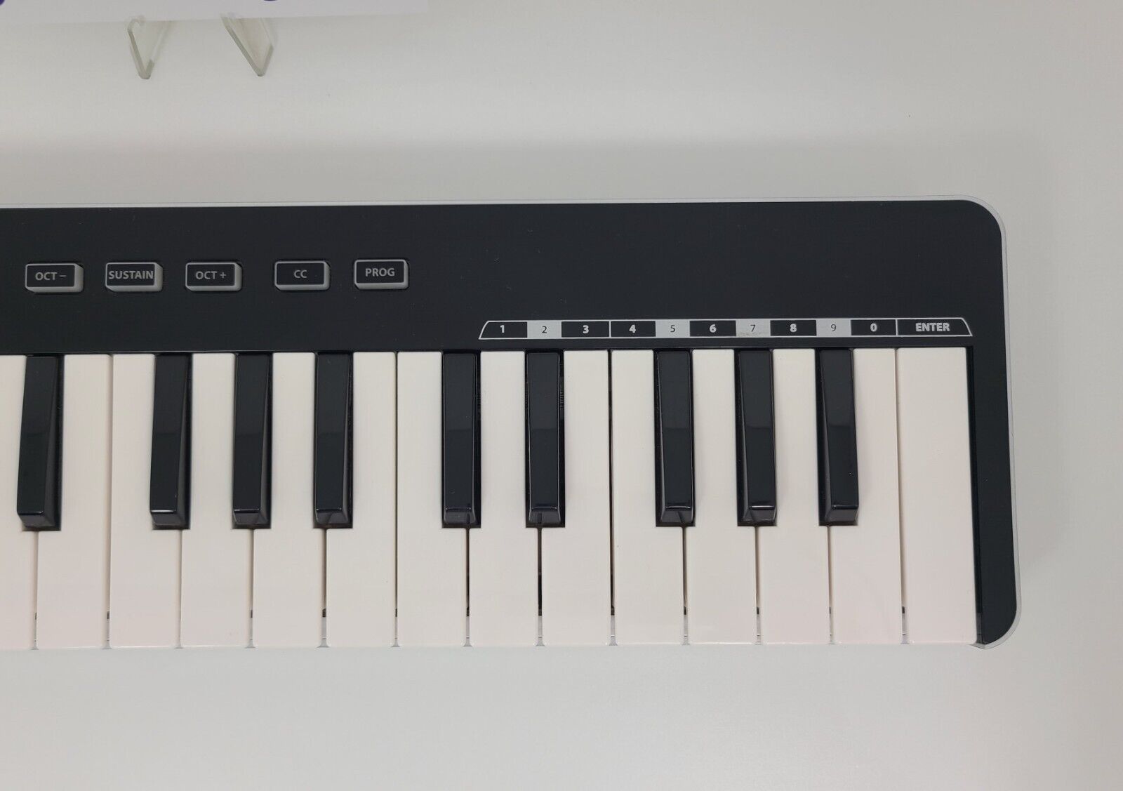 SAMSON Graphite M32 USB Mini Keyboard Controller Home Studio Music Production - Fresh Stock Dated February 2026