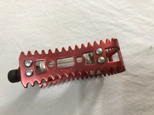 ORPHAN LEFT MKS FOOT JAWS BM 10 9/16 PEDAL RED BM-10 OLD SCHOOL BMX - Fresh Stock Dated December 2025