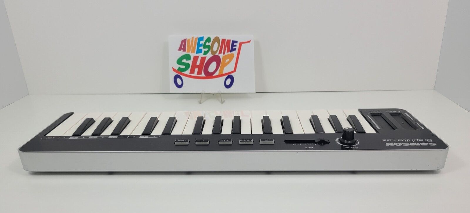 SAMSON Graphite M32 USB Mini Keyboard Controller Home Studio Music Production - Fresh Stock Dated February 2026