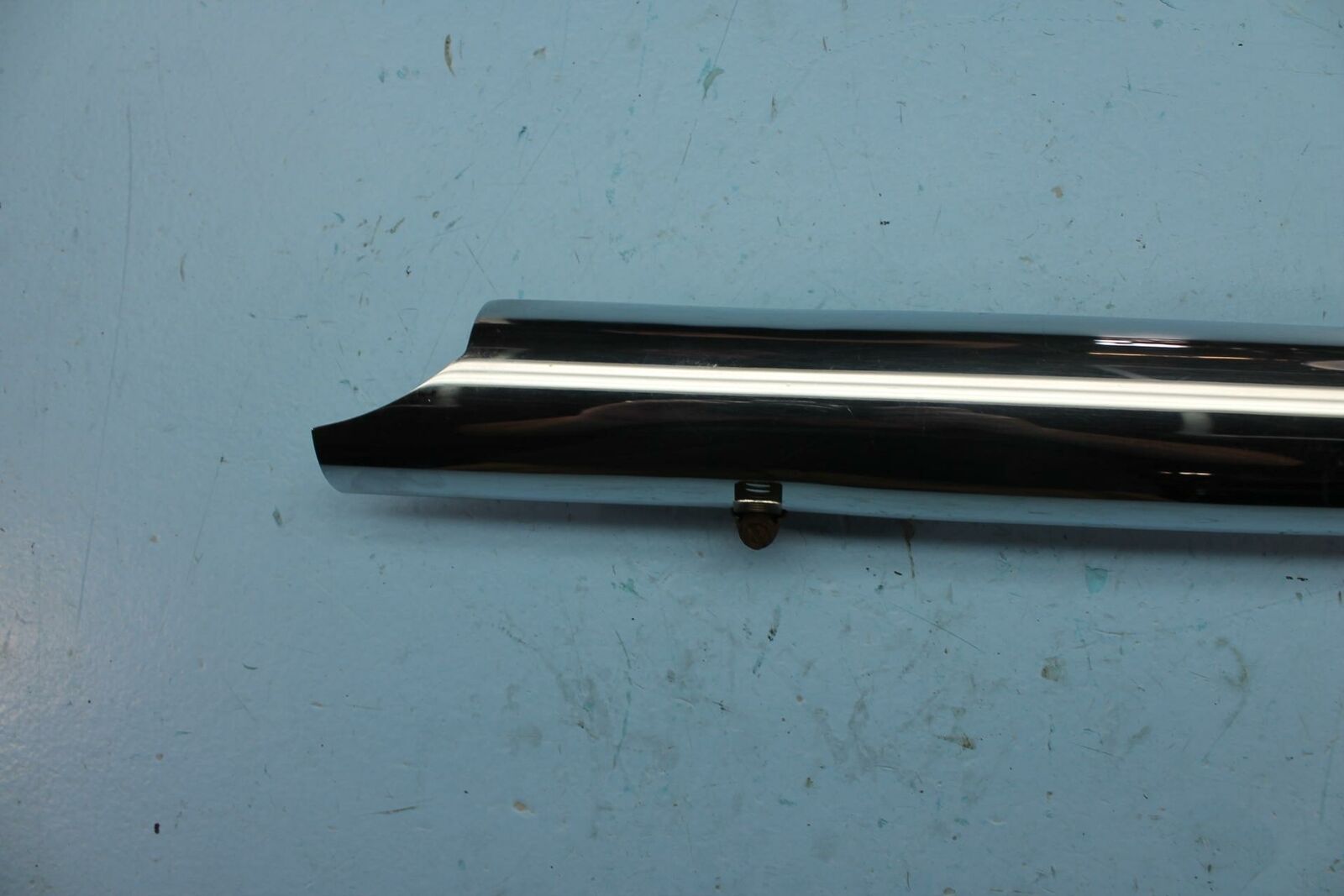 1033 96 HARLEY-DAVIDSON ROAD KING CHROME FRONT RIGHT EXHAUST COVER HEAT SHIELD - Fresh Stock Dated February 2026