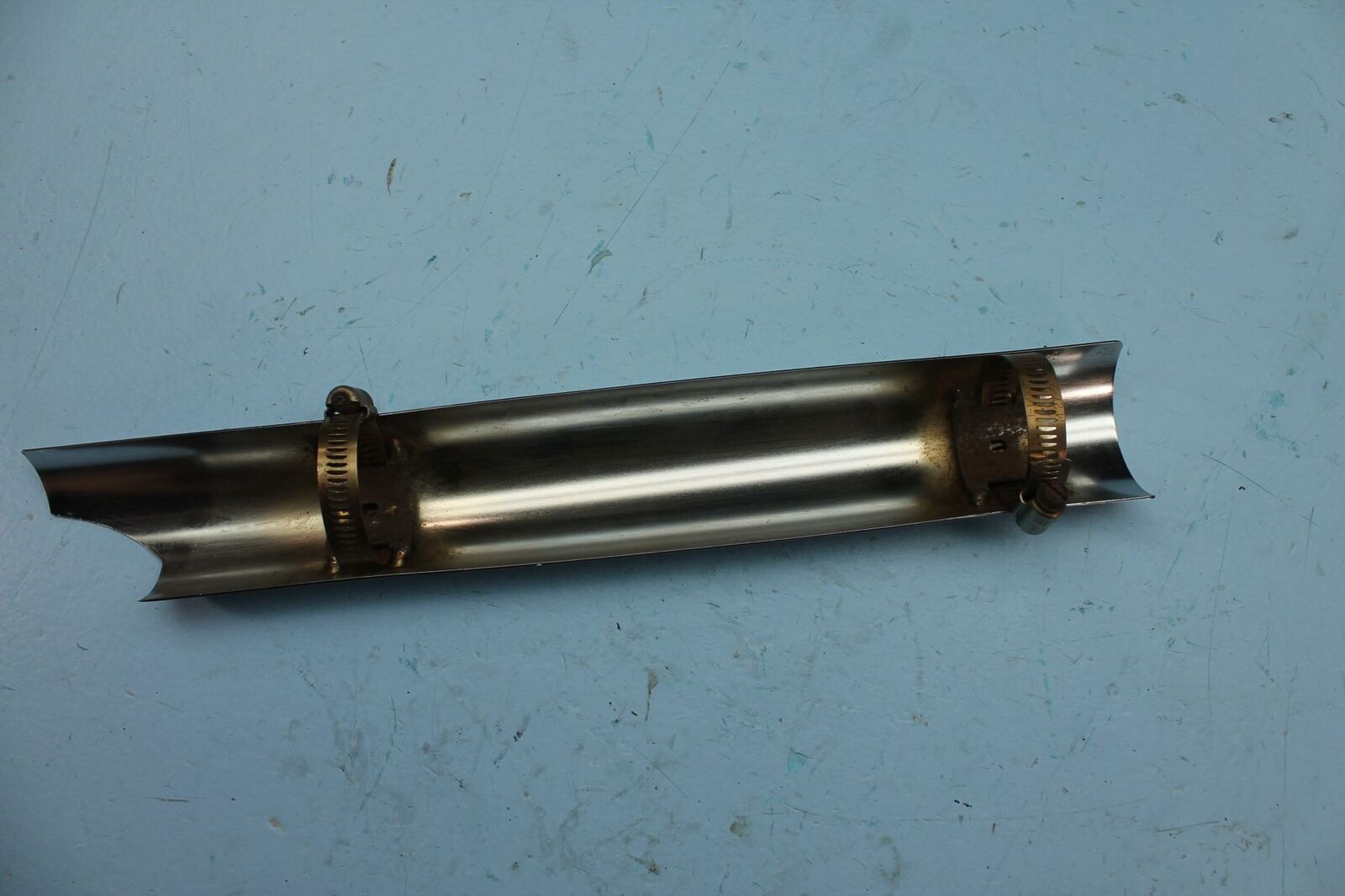 1033 96 HARLEY-DAVIDSON ROAD KING CHROME FRONT RIGHT EXHAUST COVER HEAT SHIELD - Fresh Stock Dated February 2026