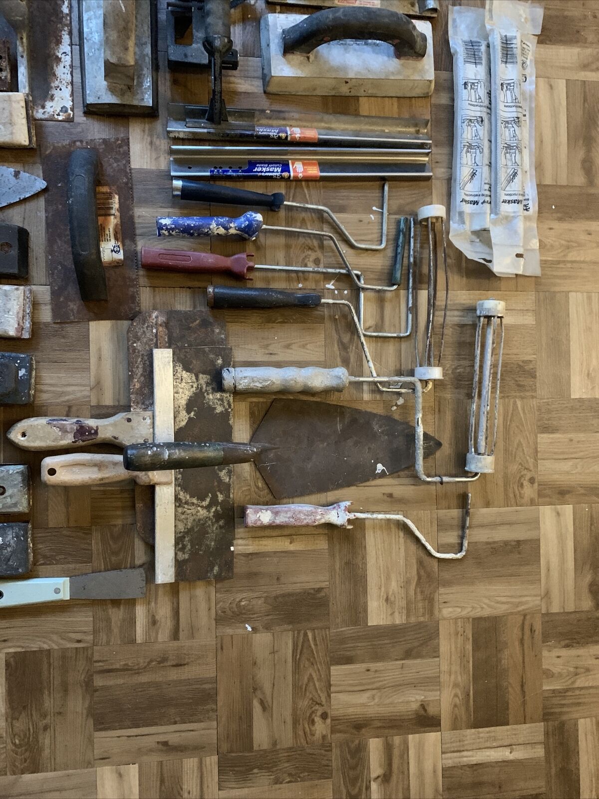 Professional handyman painters lot Warner & More Rollers, Scrapers, Masker  USA - Fresh Stock Dated February 2026