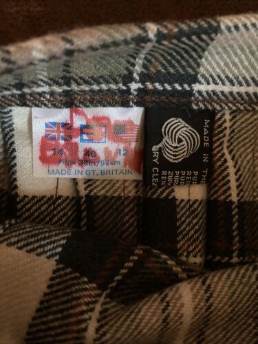 vintage 100% Wool skirt sz 12 made in Great Britain - Fresh Stock Dated March 2026