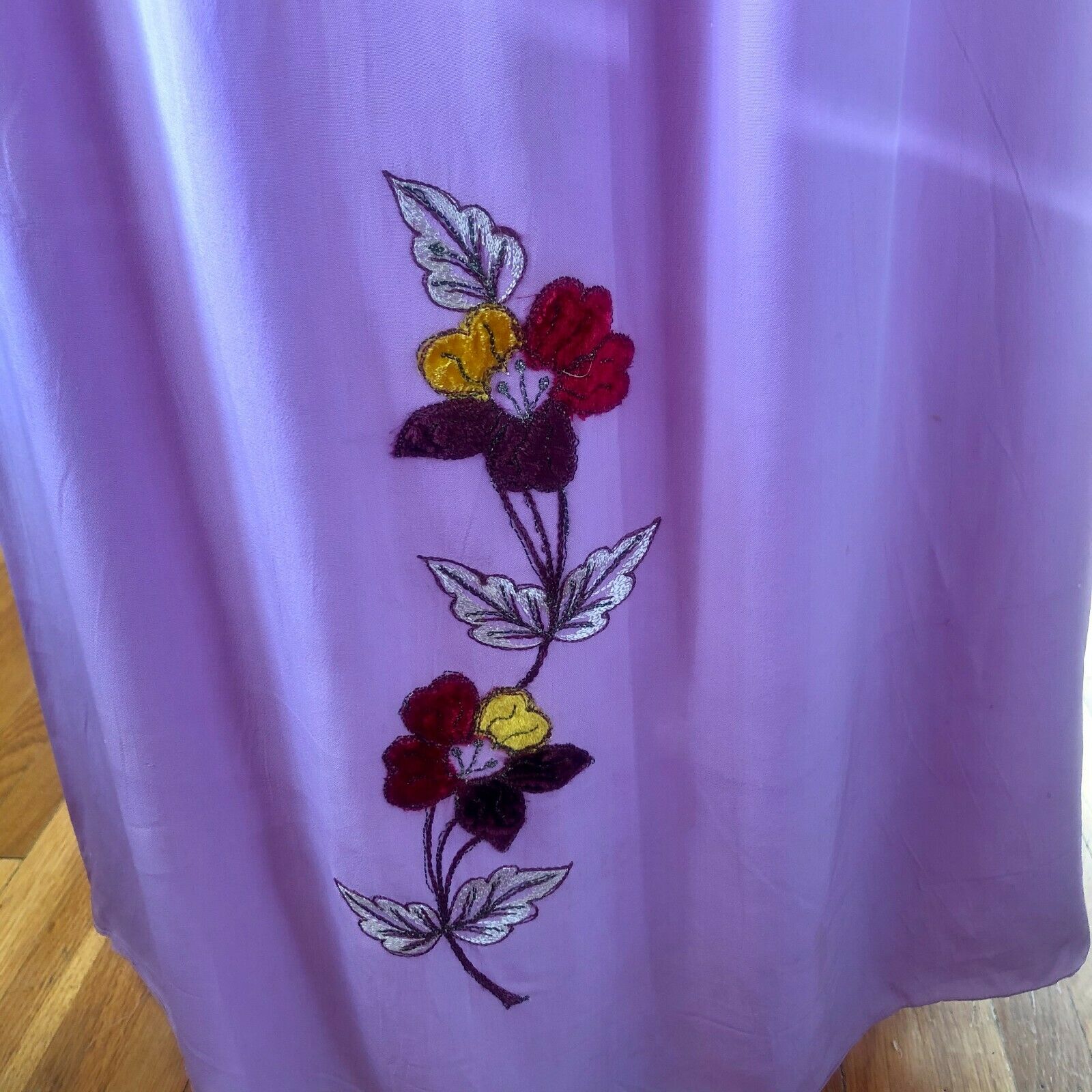VINTAGE 1930's LAVENDER SILK JAPANESE WEDDING SKIRT W/ TRAIN & EMBROIDERY PURSE - Fresh Stock Dated February 2026
