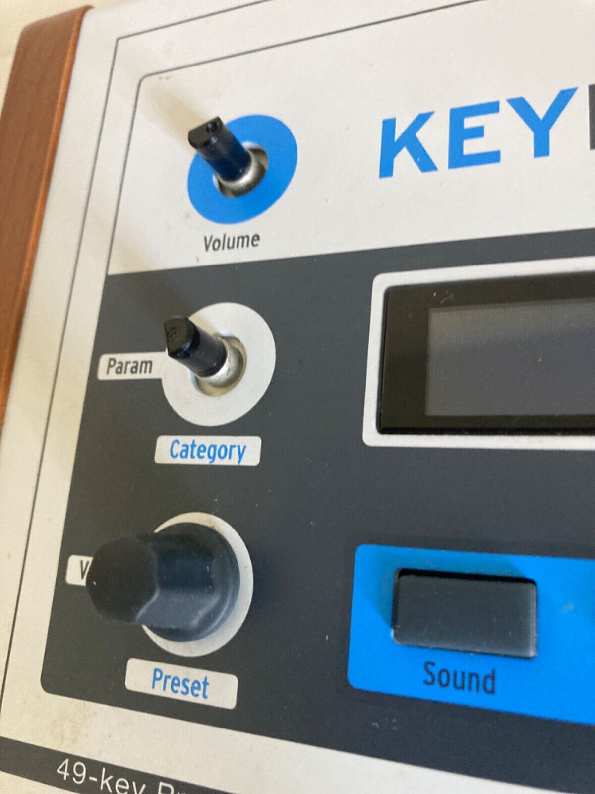 Arturia KeyLab 49 MIDI Controller Keyboard 49 Keys White 31x11x2 Analog - Fresh Stock Dated February 2026