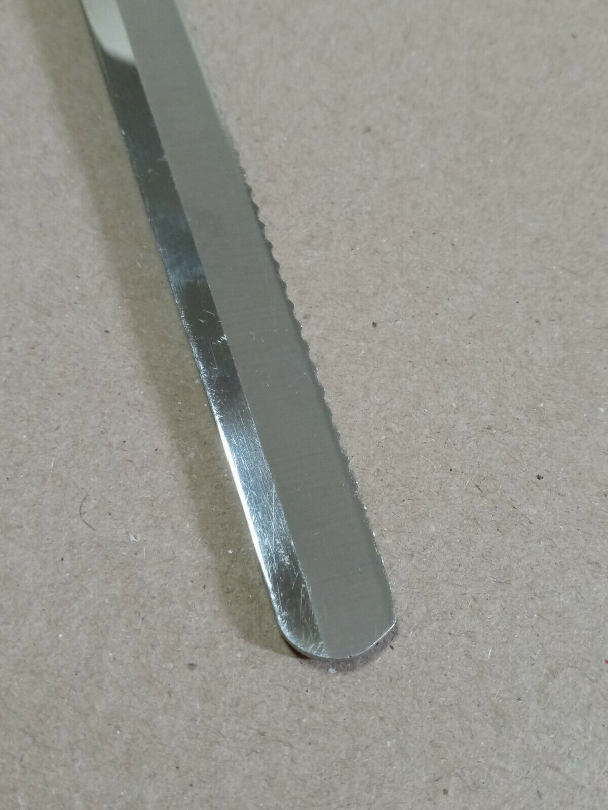 1990 Cutco DD 1724 slicing Knife - Fresh Stock Dated December 2025