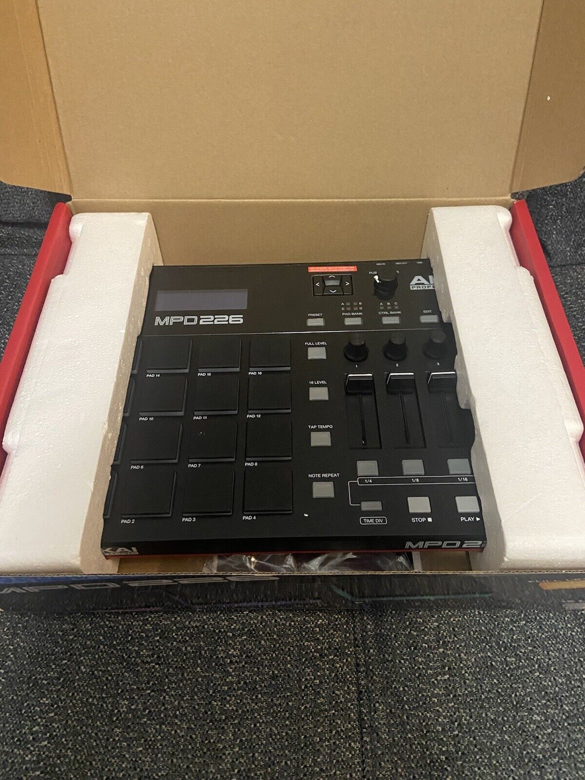 (BRAND NEW) Akai Professional MPD226 USB Controller - Fresh Stock Dated February 2026