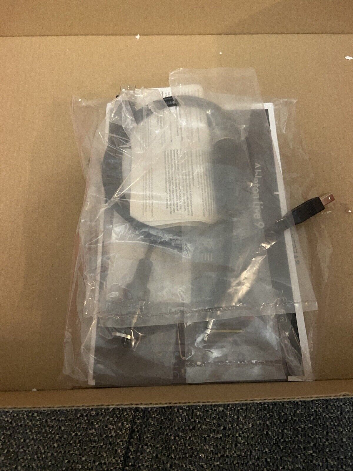 (BRAND NEW) Akai Professional MPD226 USB Controller - Fresh Stock Dated February 2026