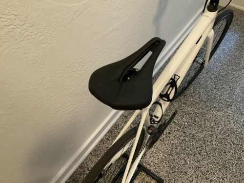 2021 Specialized Aethos Pro size 54 ultegra di2 - Fresh Stock Dated February 2026