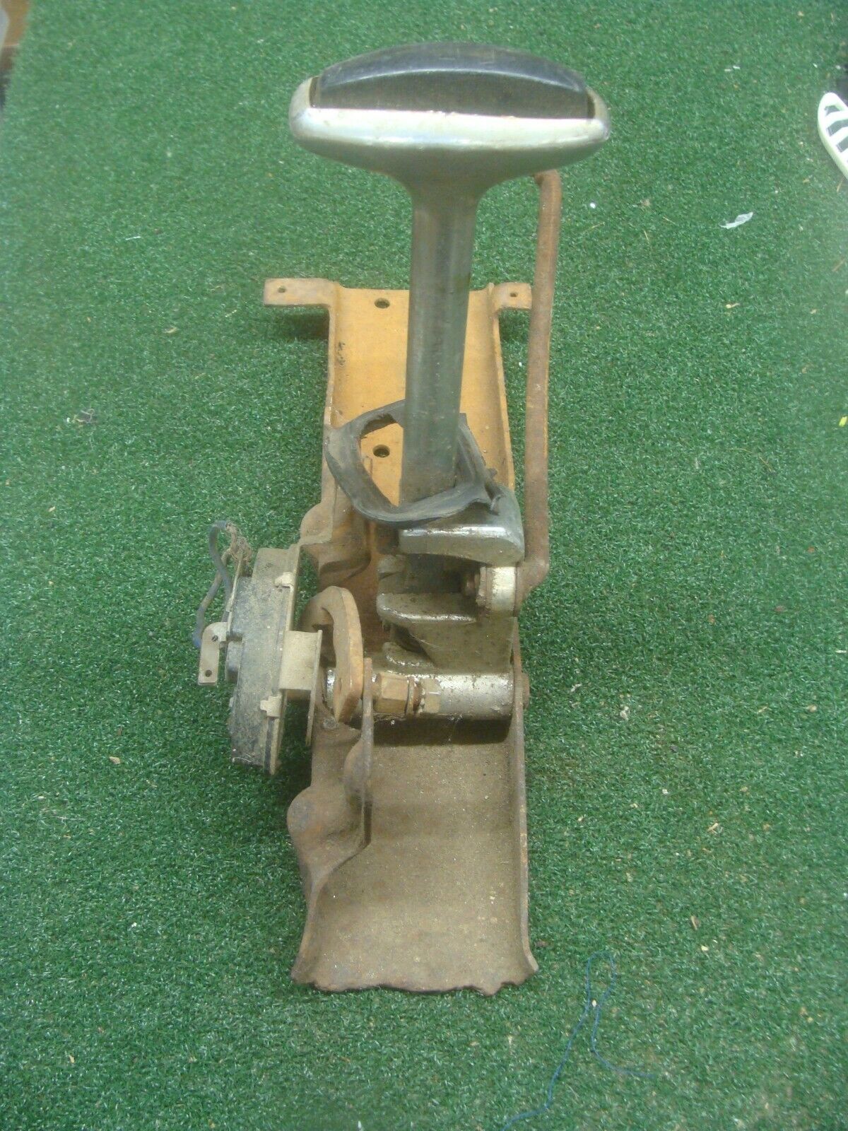 VINTAGE CHEVY ?chevelle? MYSTERY SHIFTER  - AS IS - see all pics - Fresh Stock Dated February 2026