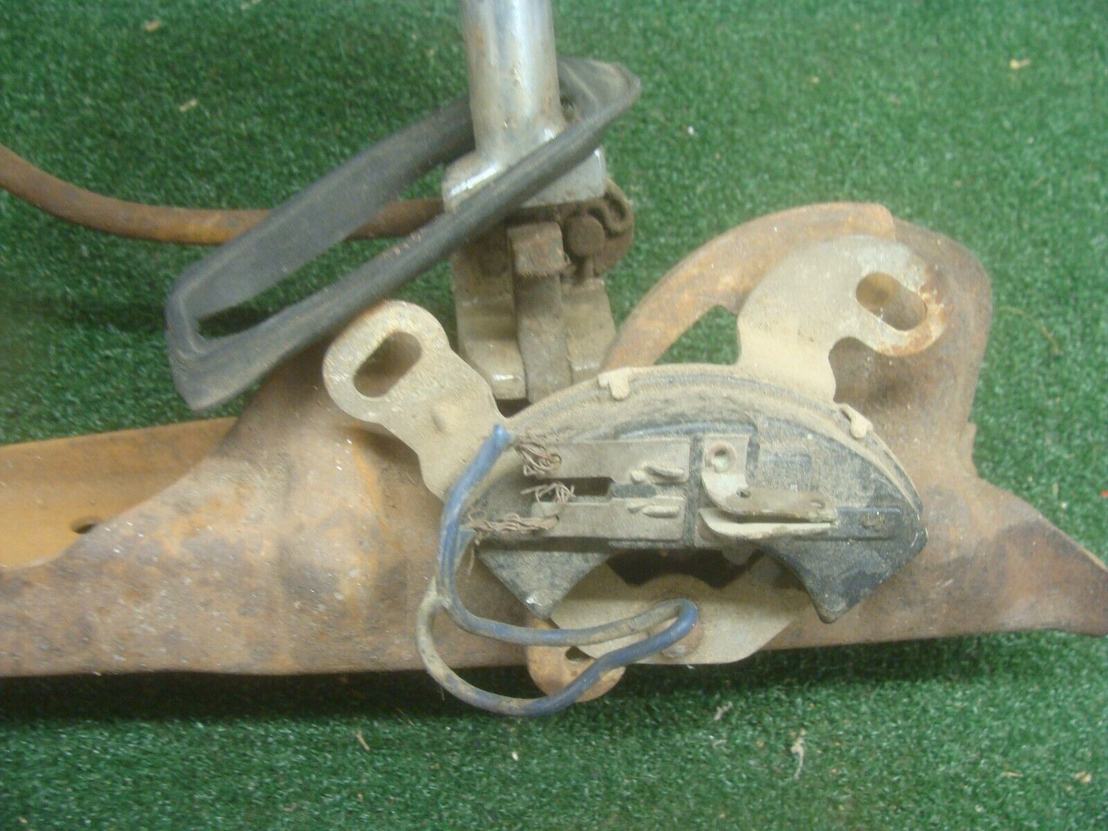 VINTAGE CHEVY ?chevelle? MYSTERY SHIFTER  - AS IS - see all pics - Fresh Stock Dated February 2026