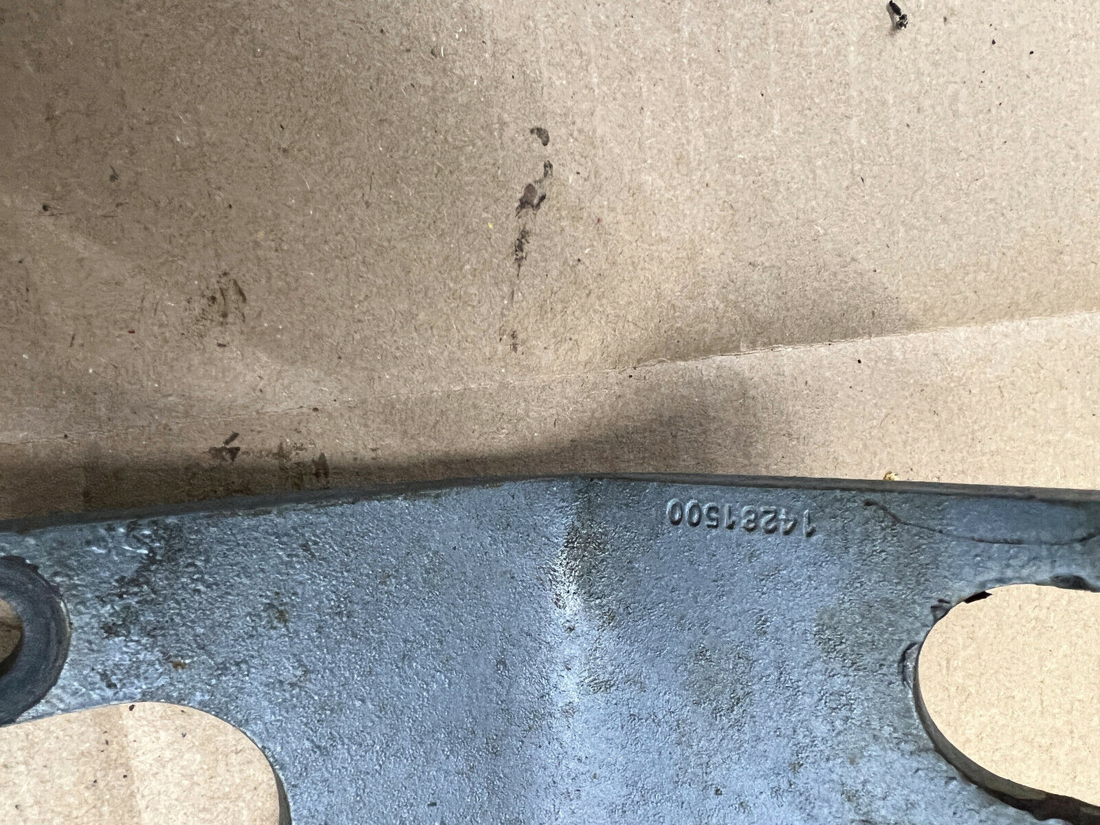 Yamaha 4.3L V6 6T8 Inboard Engine Brackets 10-2818-OB and 14281500 - Fresh Stock Dated February 2026