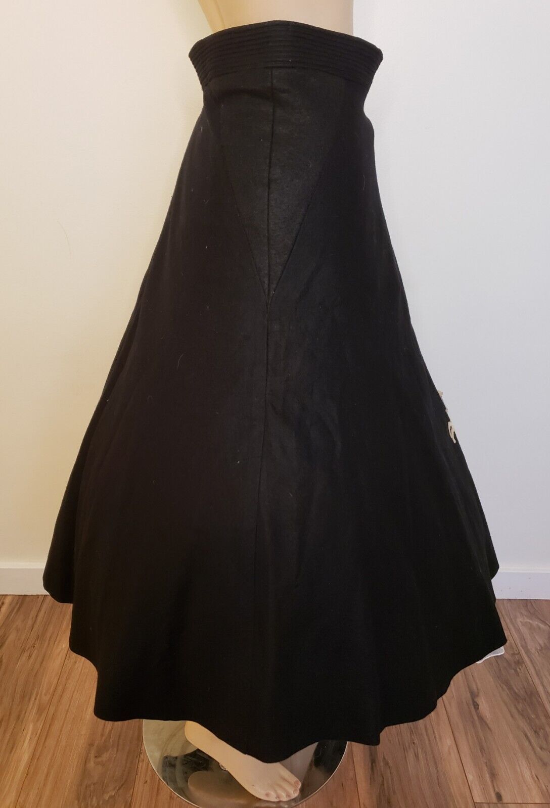 Vtg 1950s 50s Black Wool Felt Circle Skirt Poodle Skirt Style Horses Swing 10/12 - Fresh Stock Dated March 2026