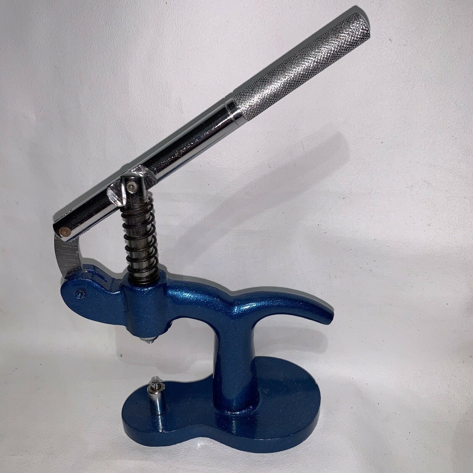 Watch Case Press With 7 Hollow & 7 Flat Nylon Dies Repair Battery Replacement - Fresh Stock Dated February 2026