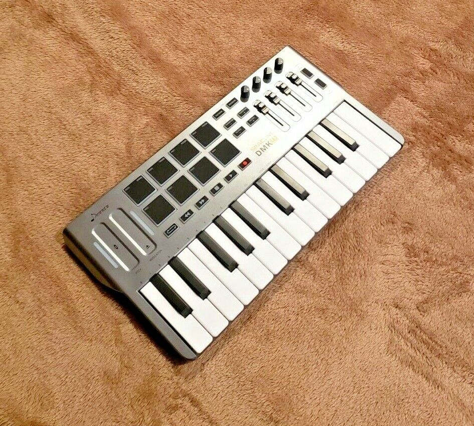 Donner MIDI Keyboard Spacline DMK 25 Mini New Open Box Working Condition Black - Fresh Stock Dated February 2026