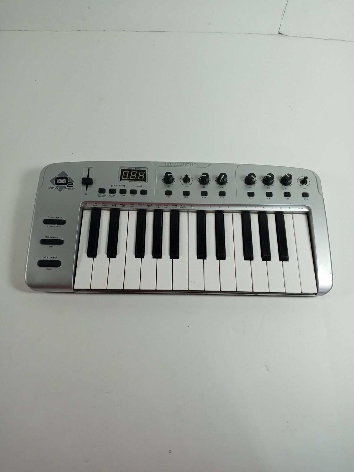 M-Audio O2 Mobile USB MIDI Controller Keyboard.      16 - Fresh Stock Dated February 2026