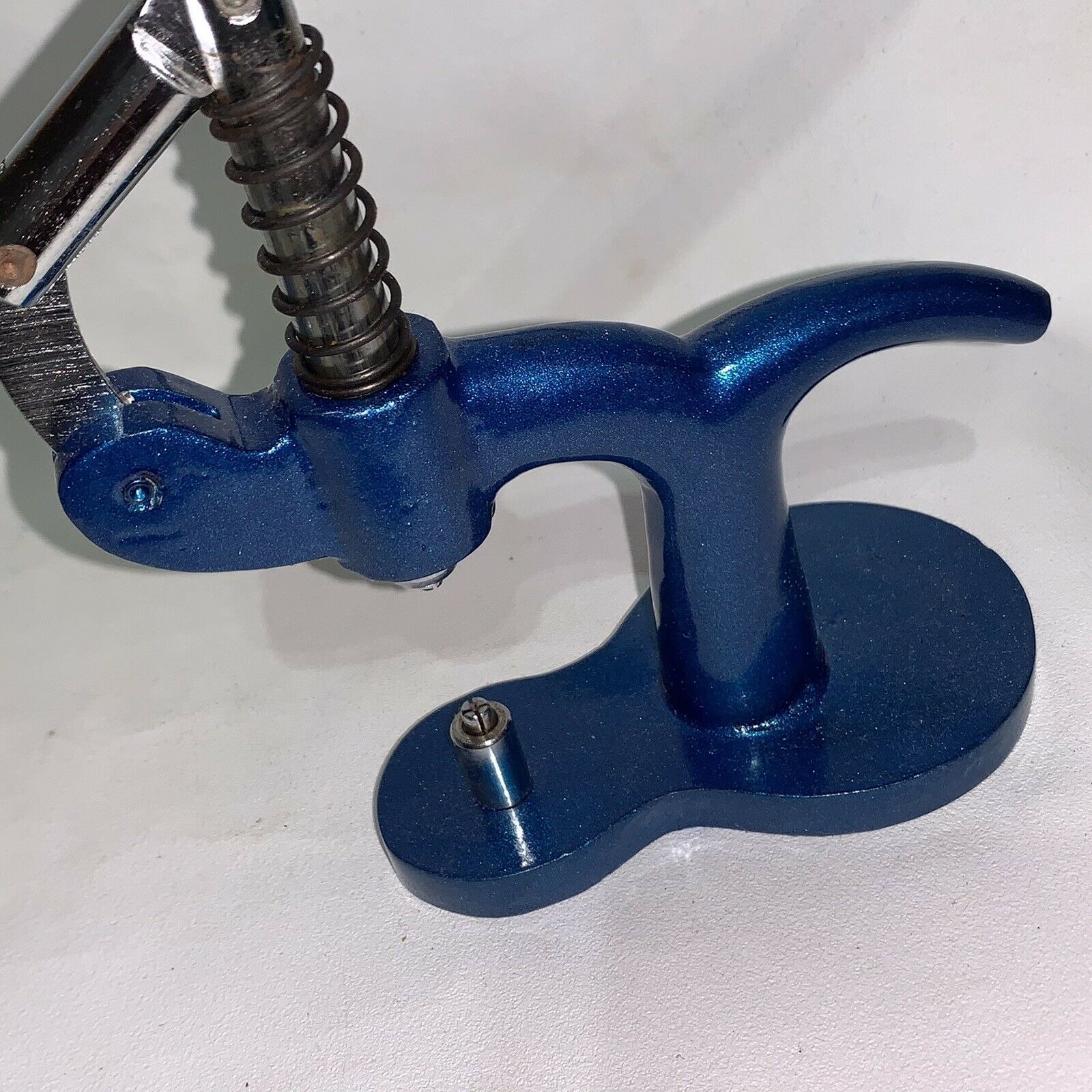 Watch Case Press With 7 Hollow & 7 Flat Nylon Dies Repair Battery Replacement - Fresh Stock Dated February 2026